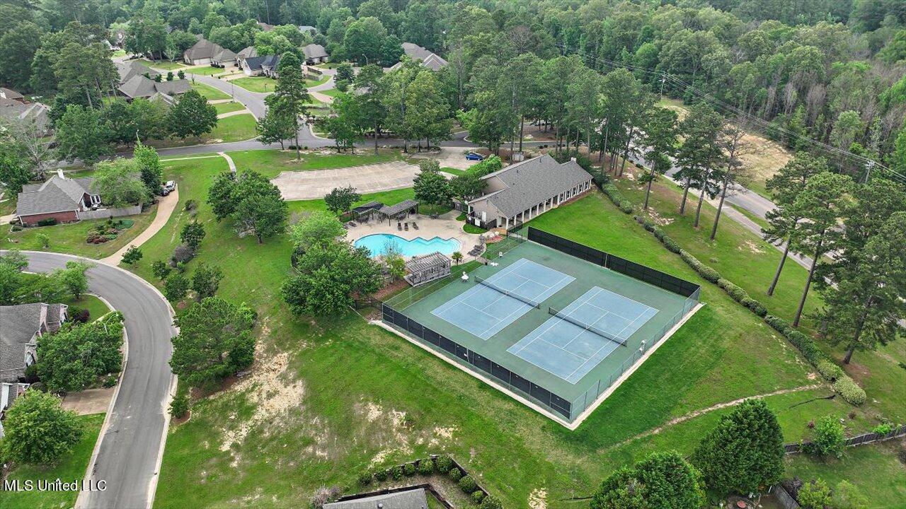 109 Fox Hollow Bend