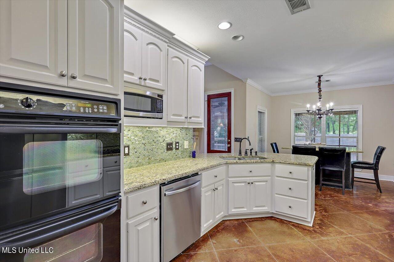 109 Fox Hollow Bend