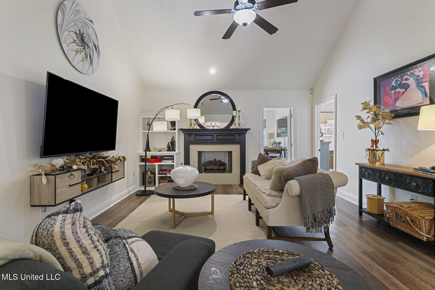 406 Hemlock Drive