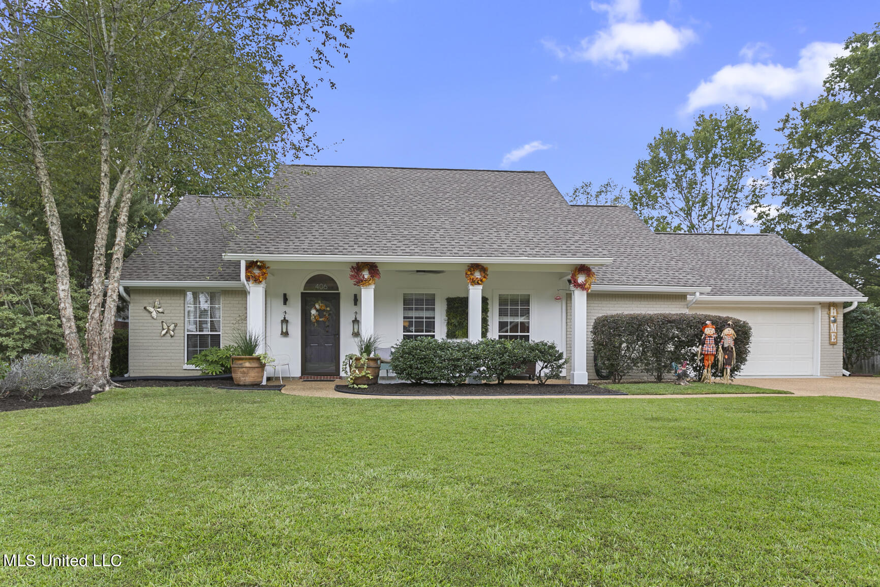 406 Hemlock Drive