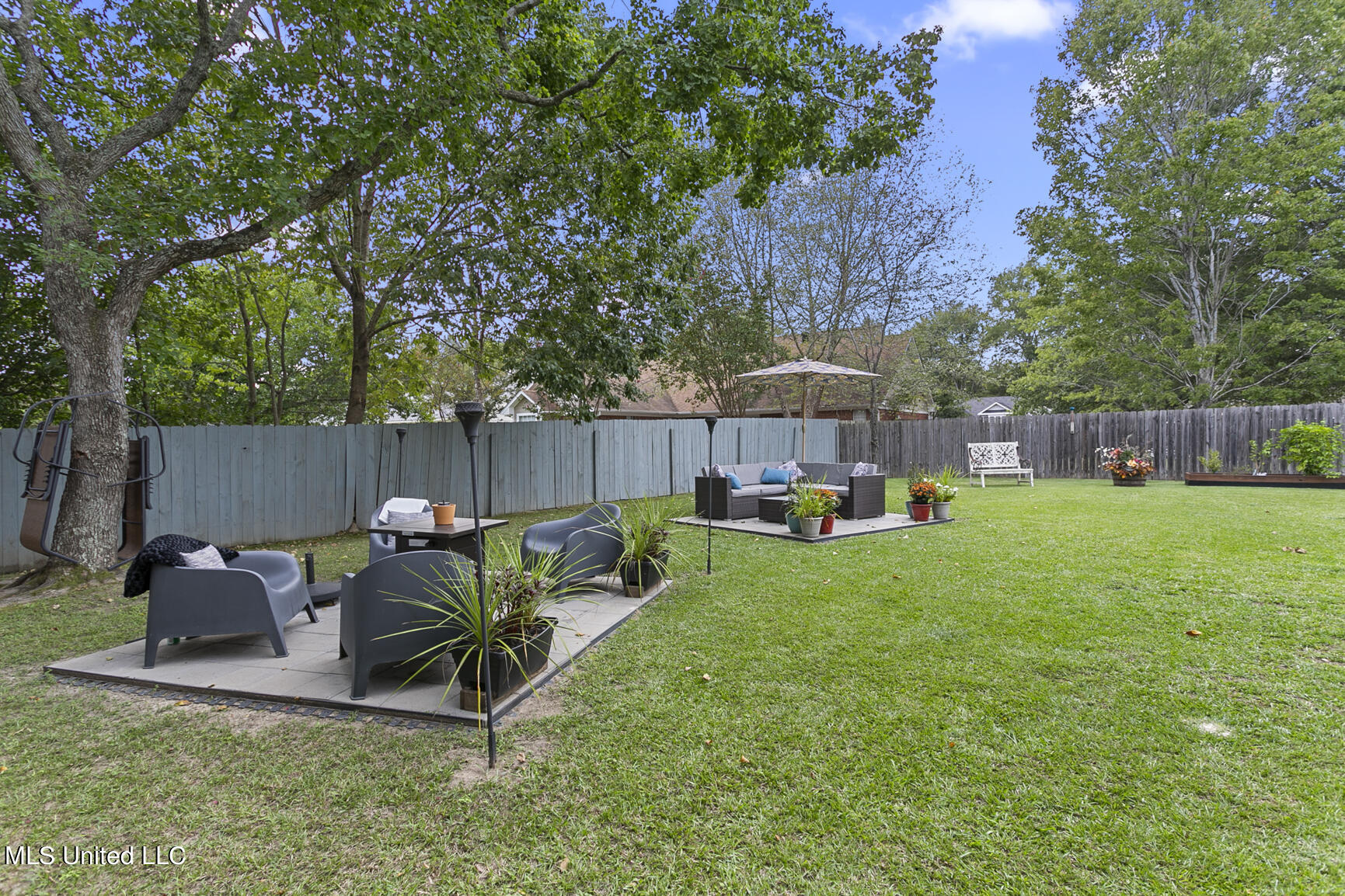 406 Hemlock Drive