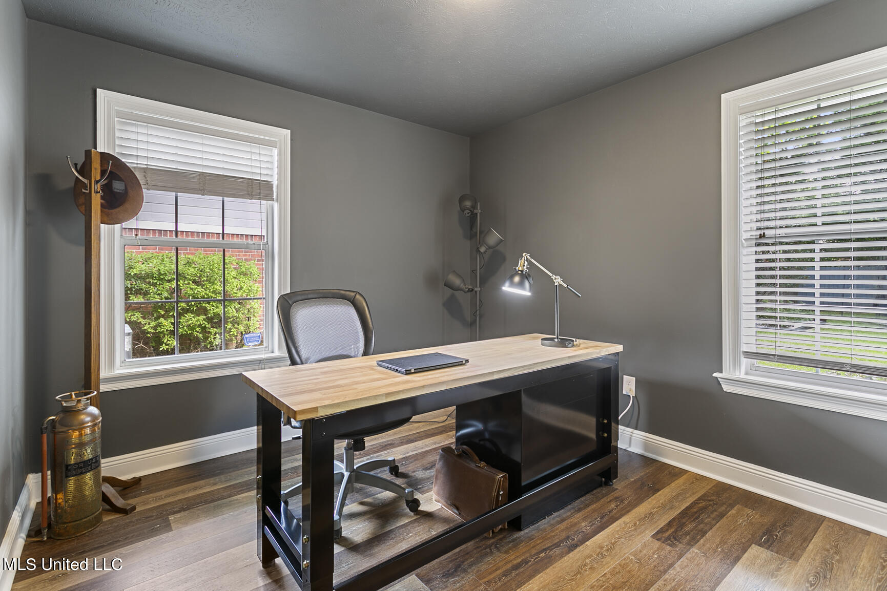 406 Hemlock Drive