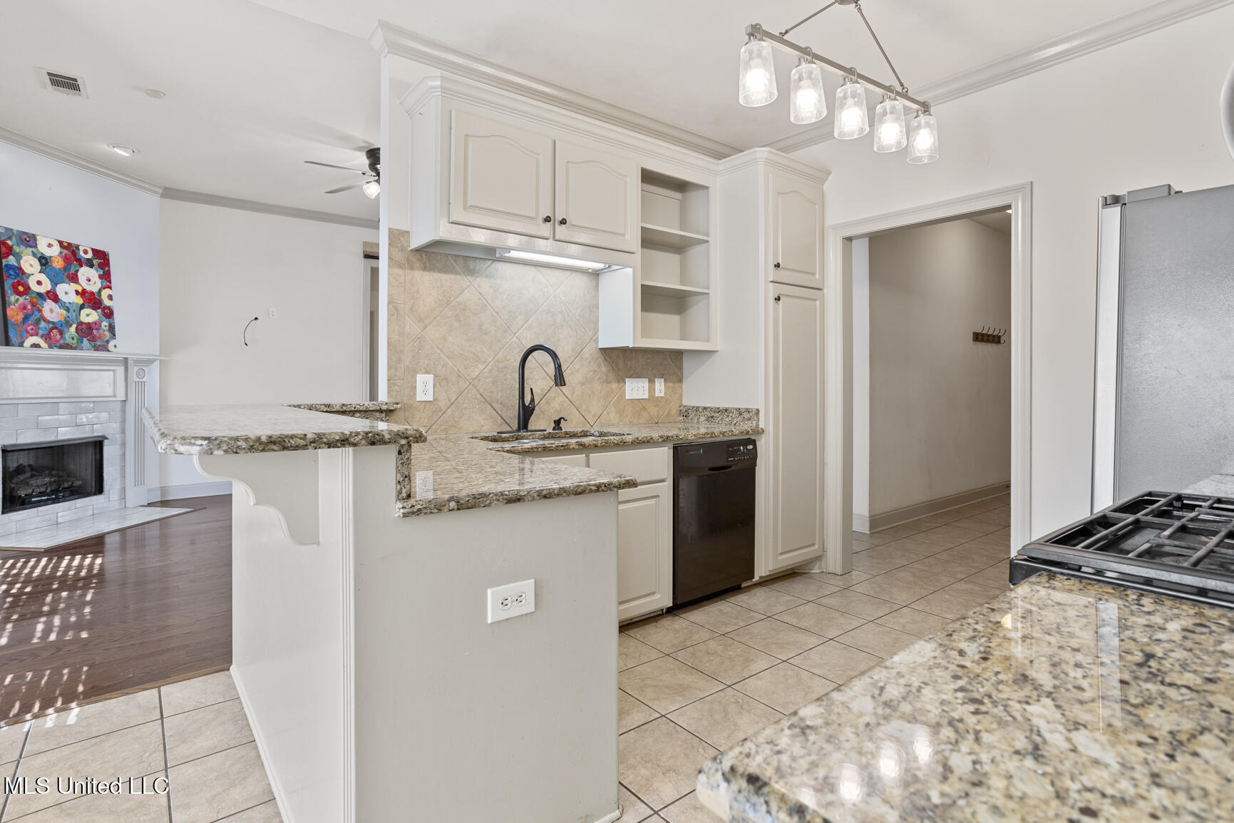 1911 E Ridge Circle