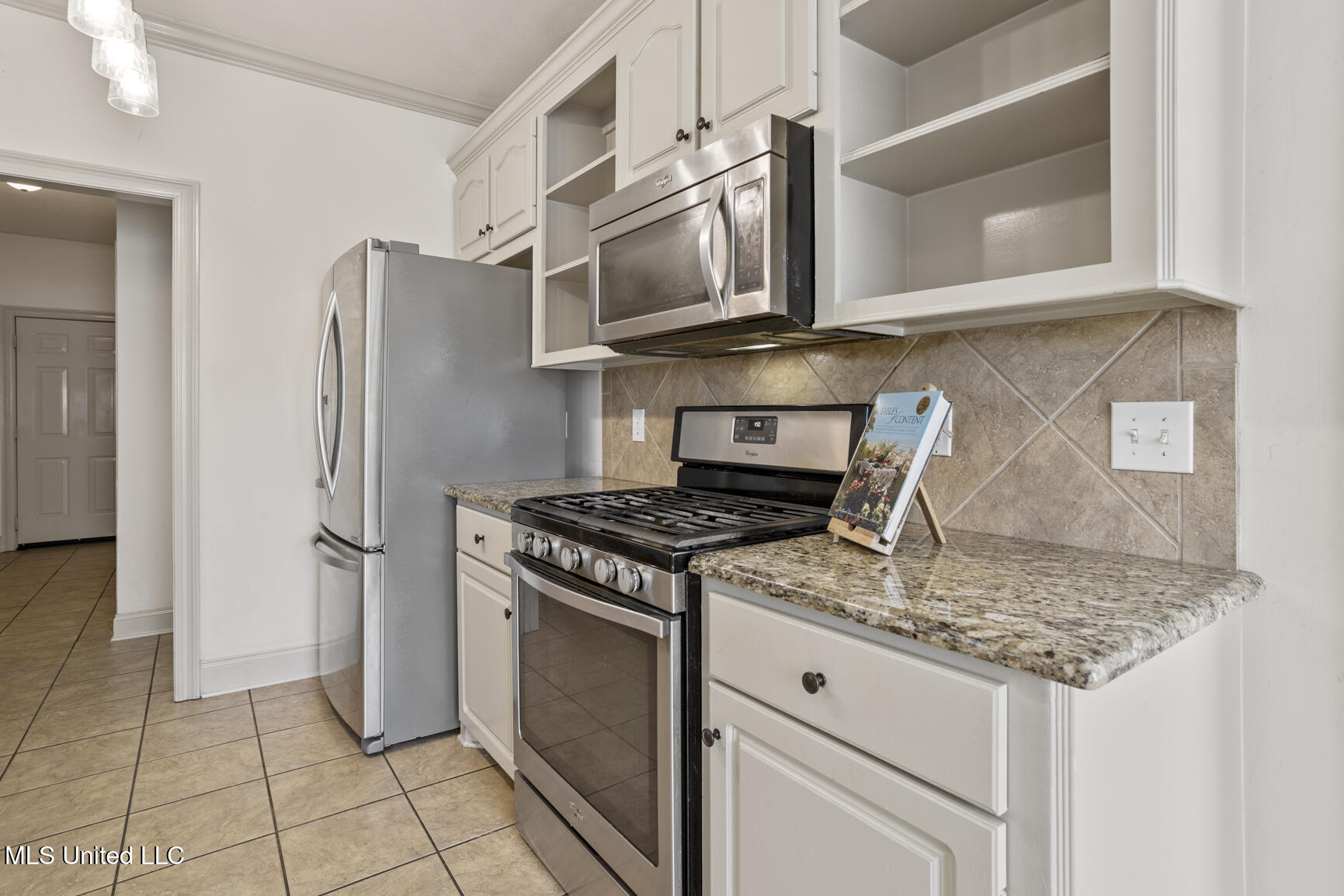1911 E Ridge Circle
