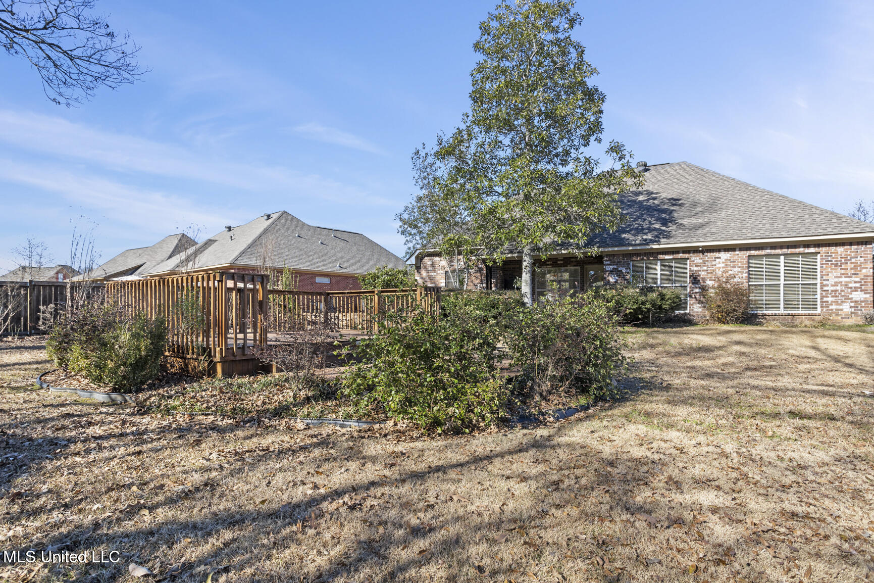 1911 E Ridge Circle