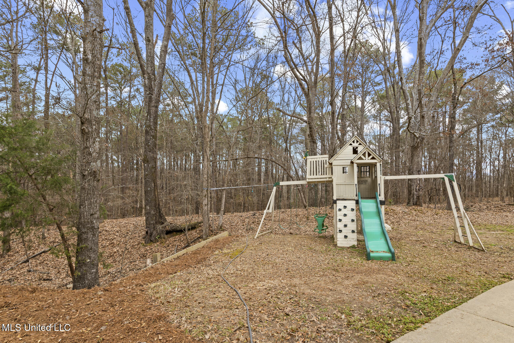 174 Hunt Circle