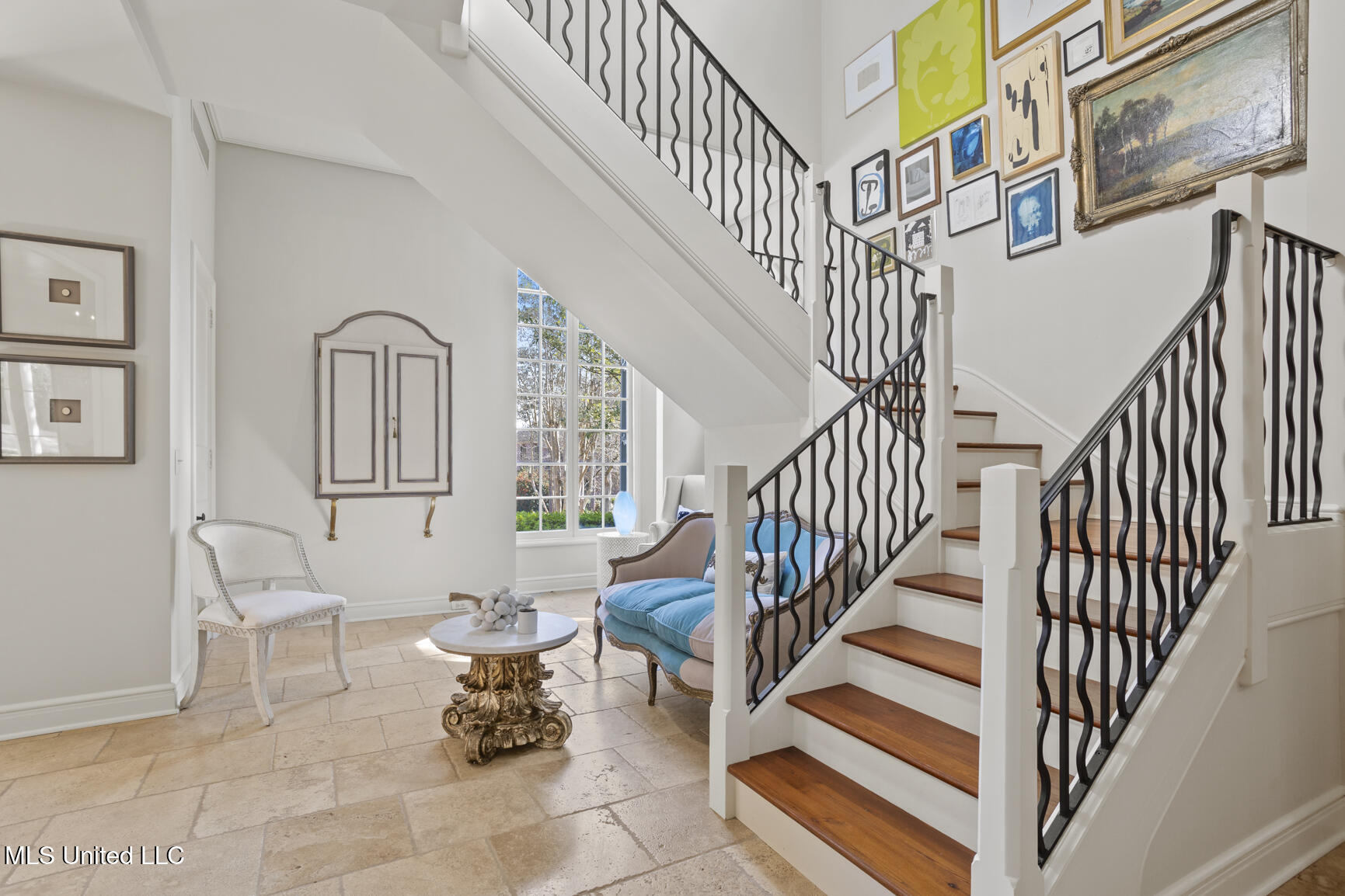 106 N Meadowbrook
