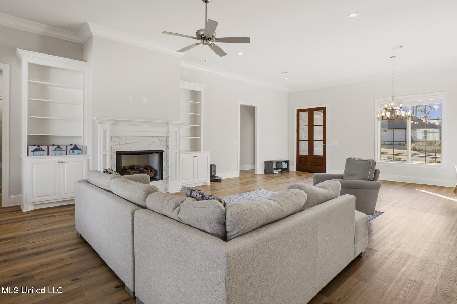 261 Kingswood Place