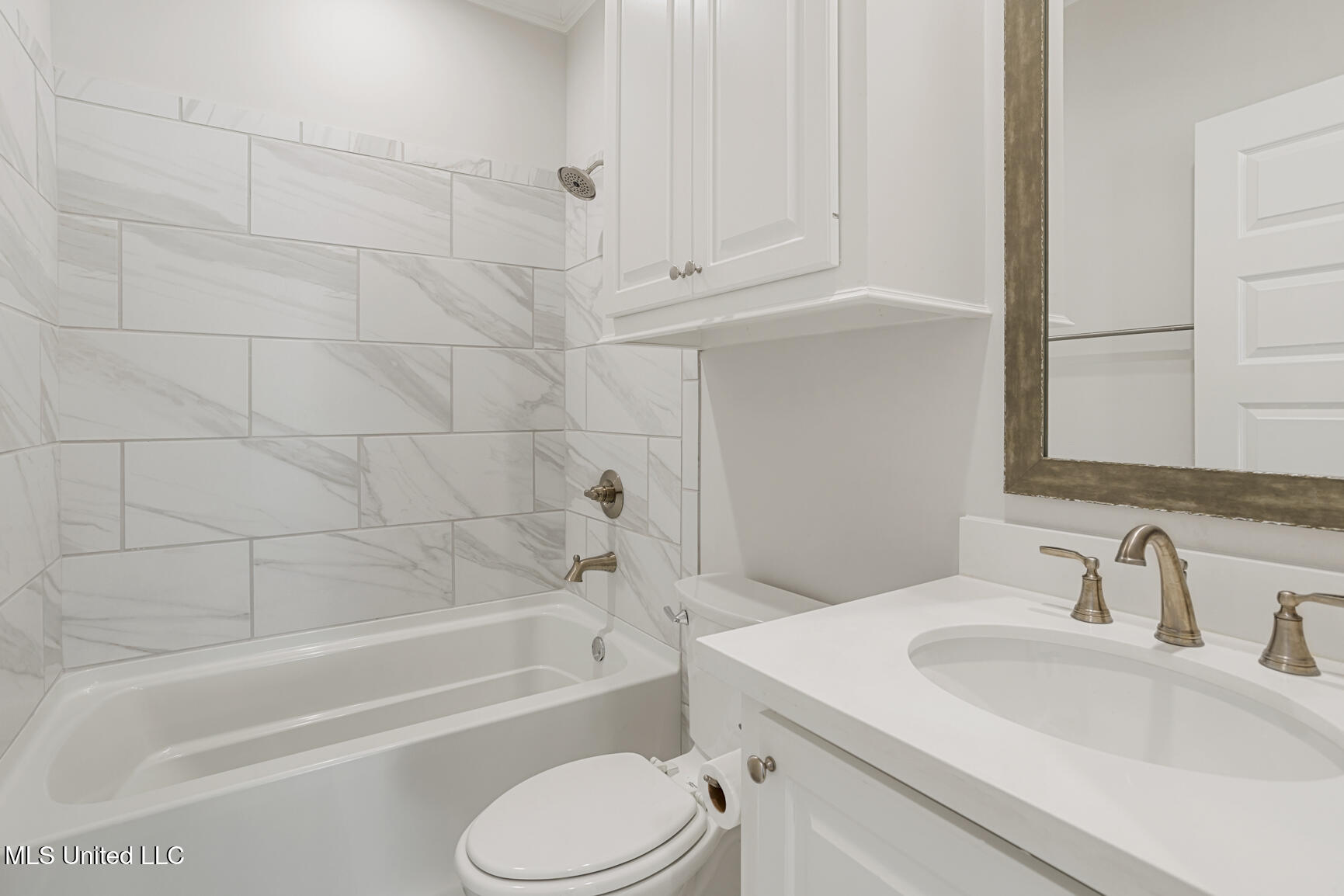 261 Kingswood Place