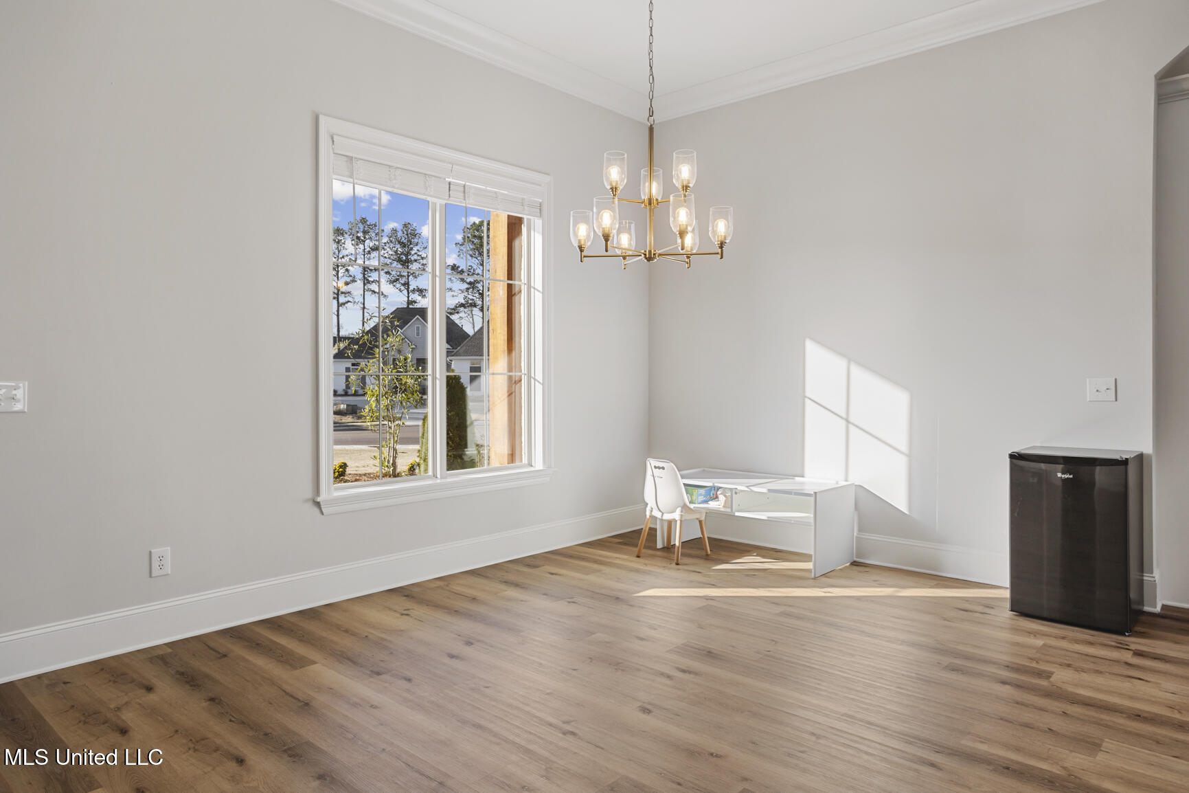 261 Kingswood Place