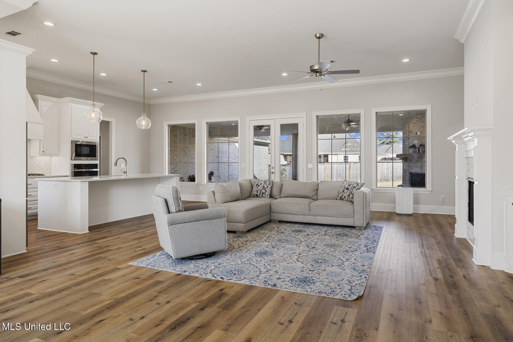 261 Kingswood Place