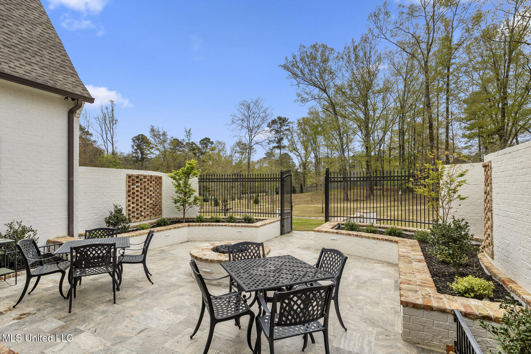 201 Hidden Creek Circle