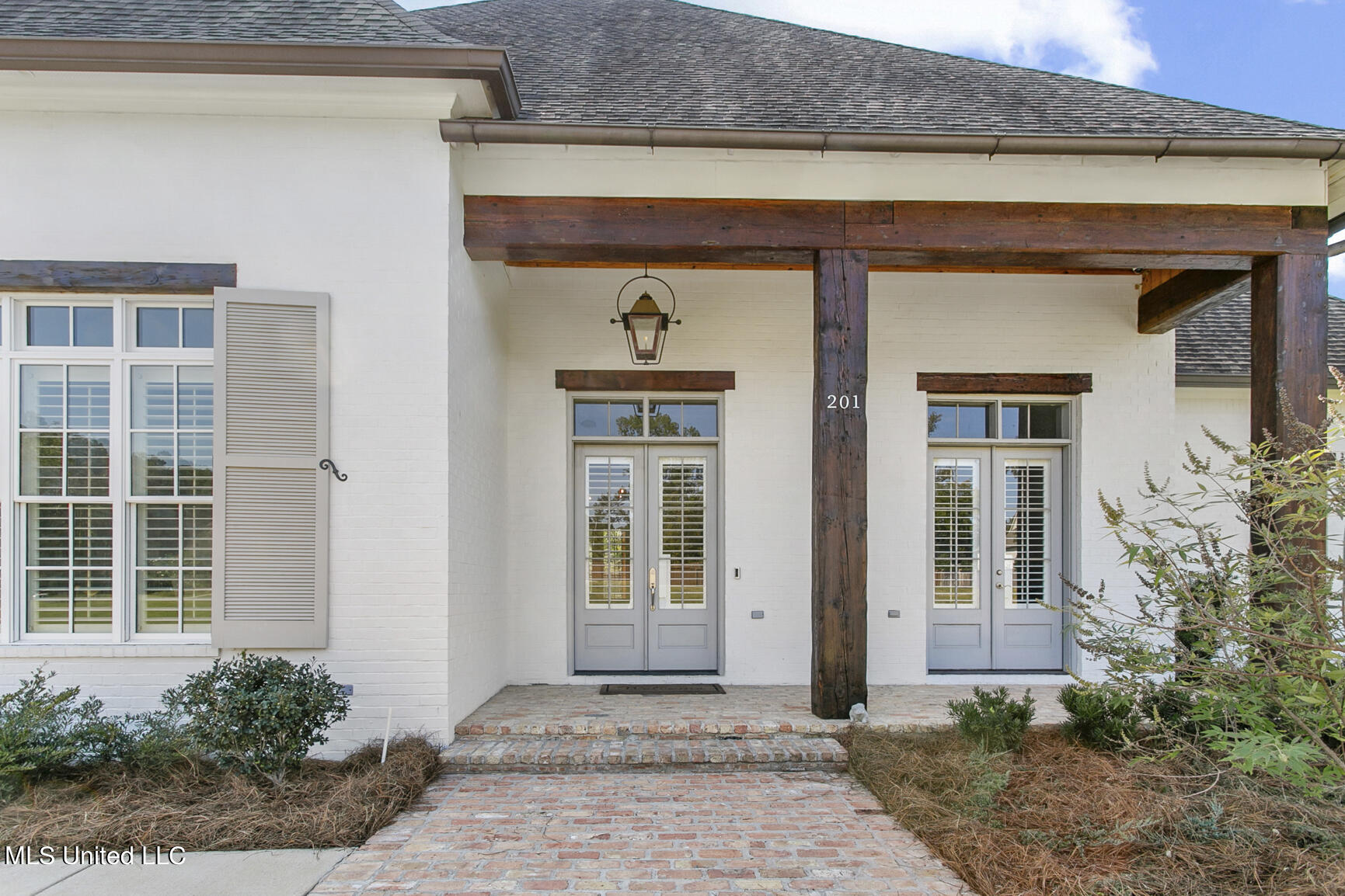 201 Hidden Creek Circle