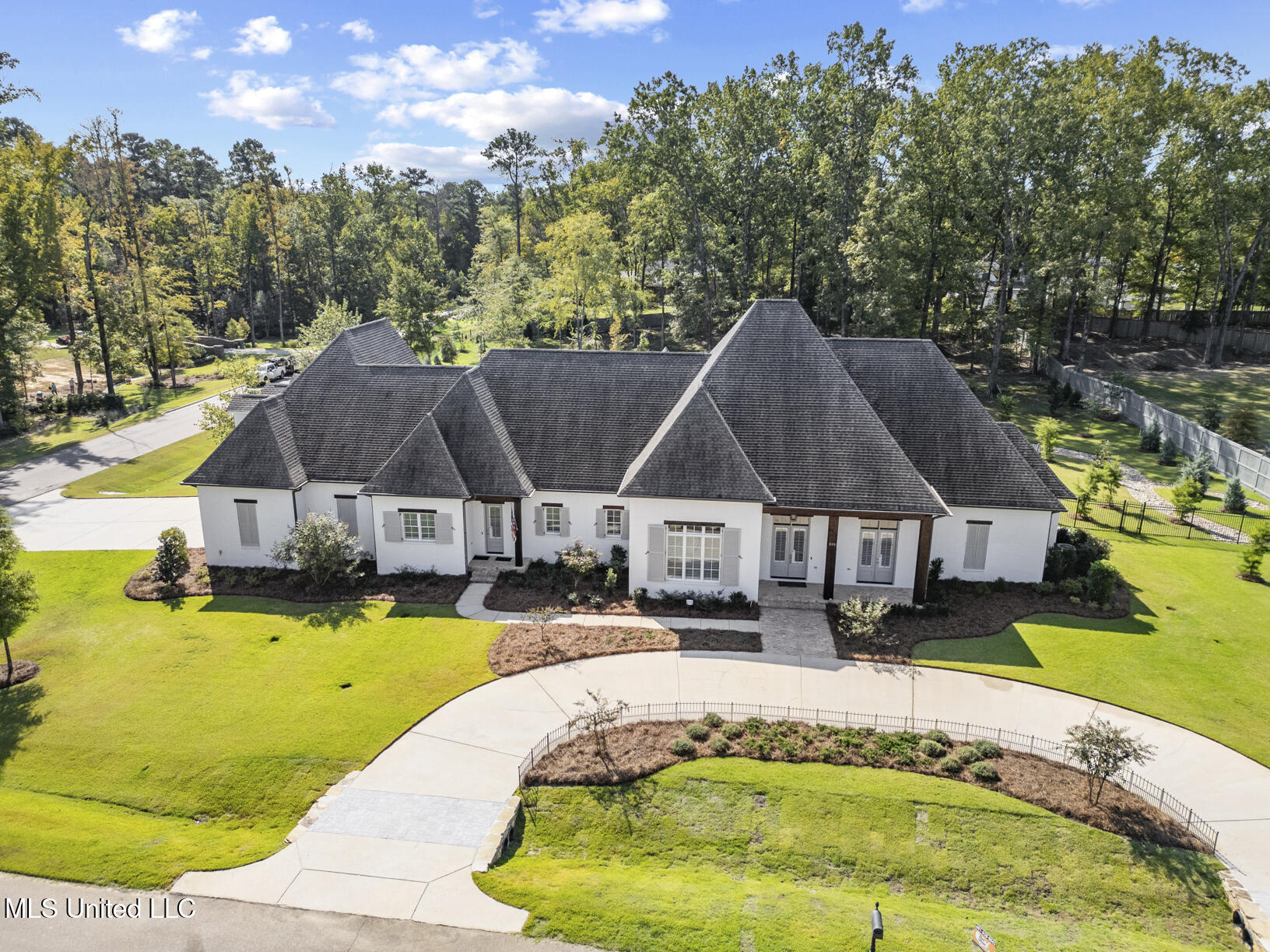 201 Hidden Creek Circle