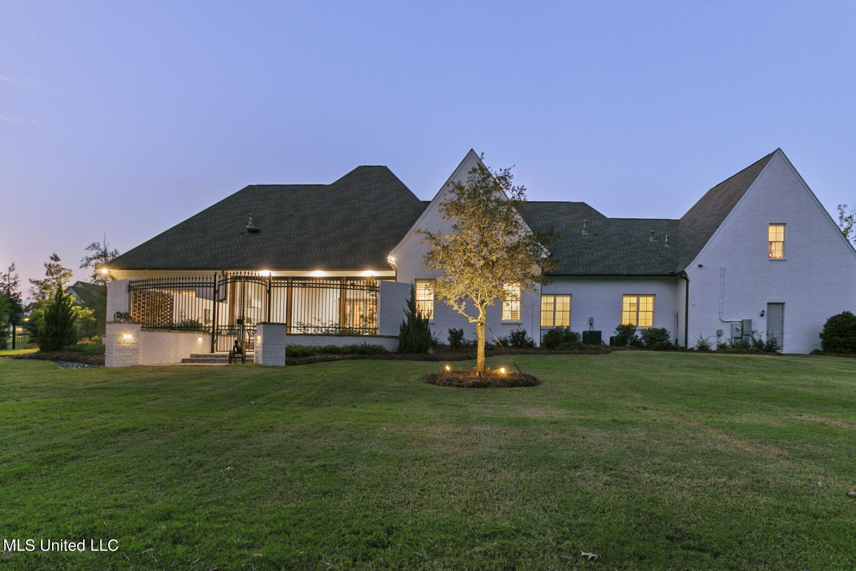 201 Hidden Creek Circle