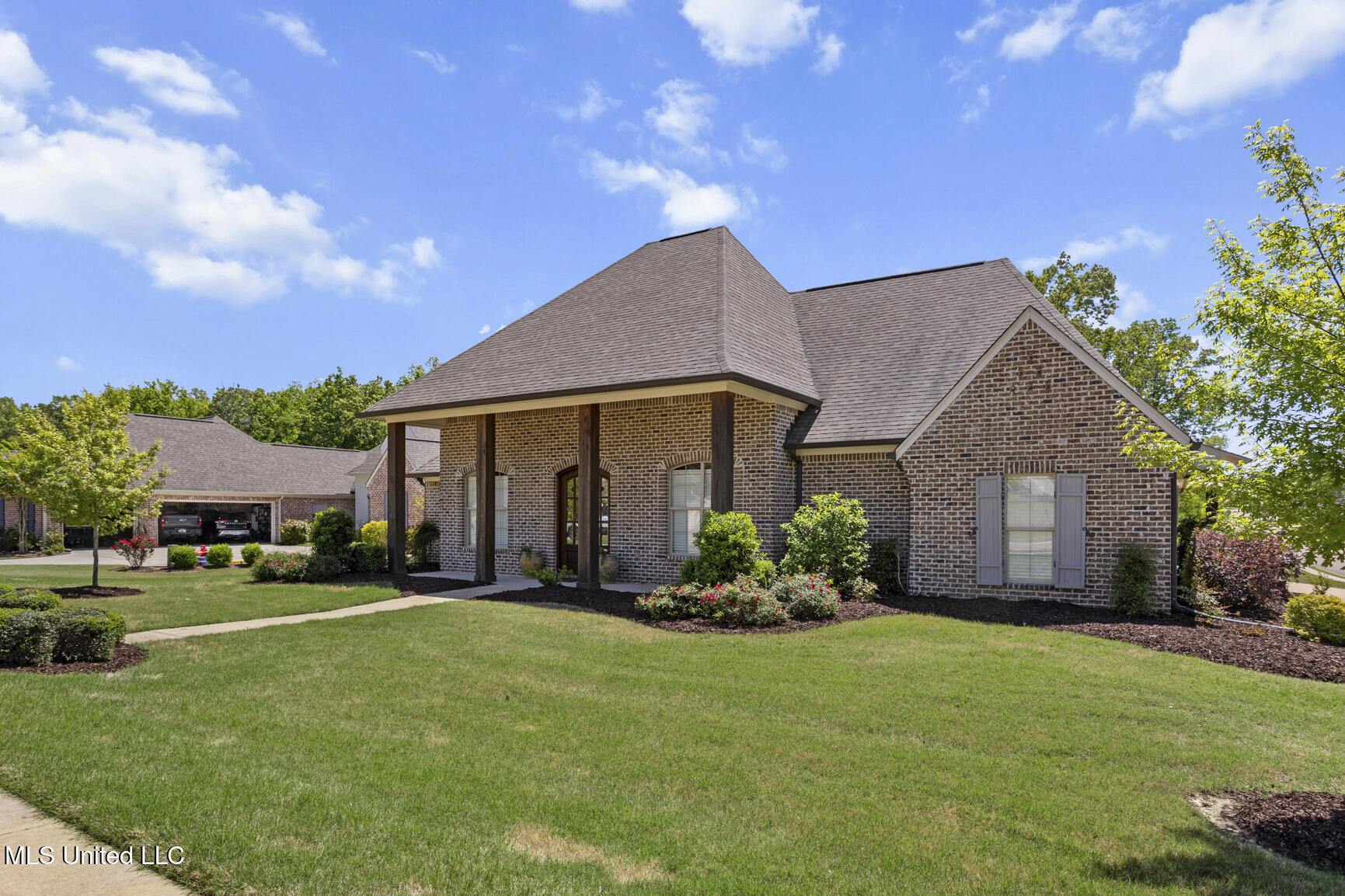 126 Nestling Cove