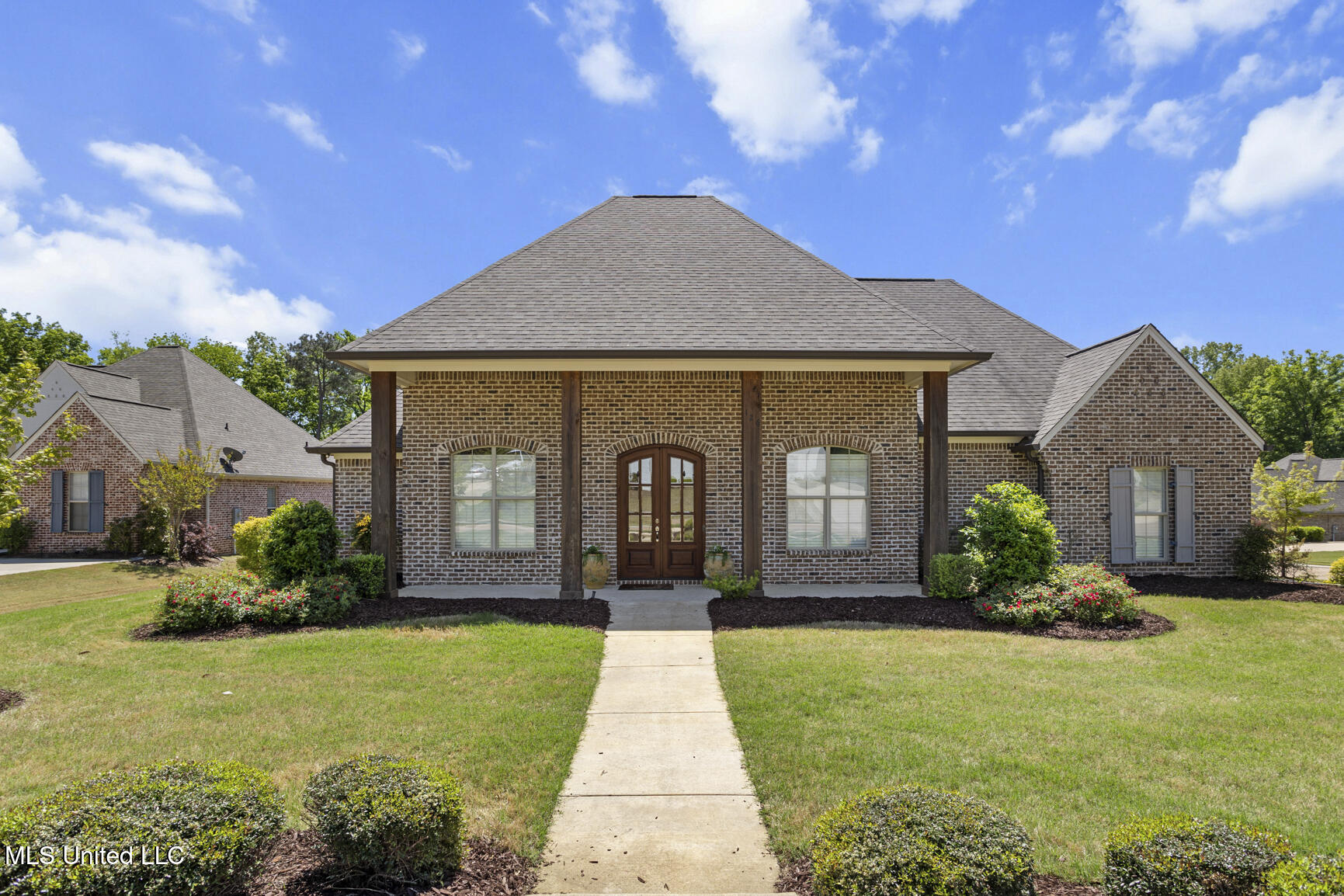 126 Nestling Cove