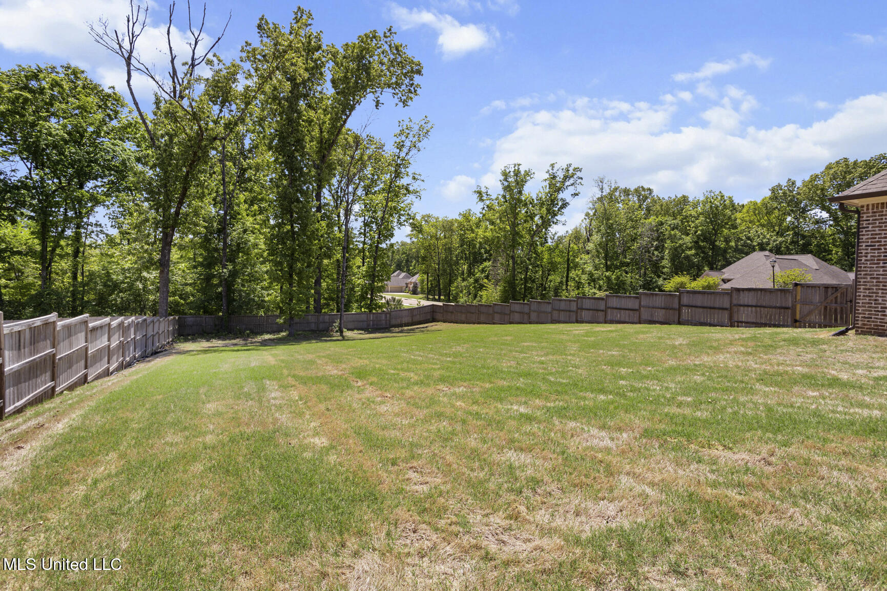 126 Nestling Cove