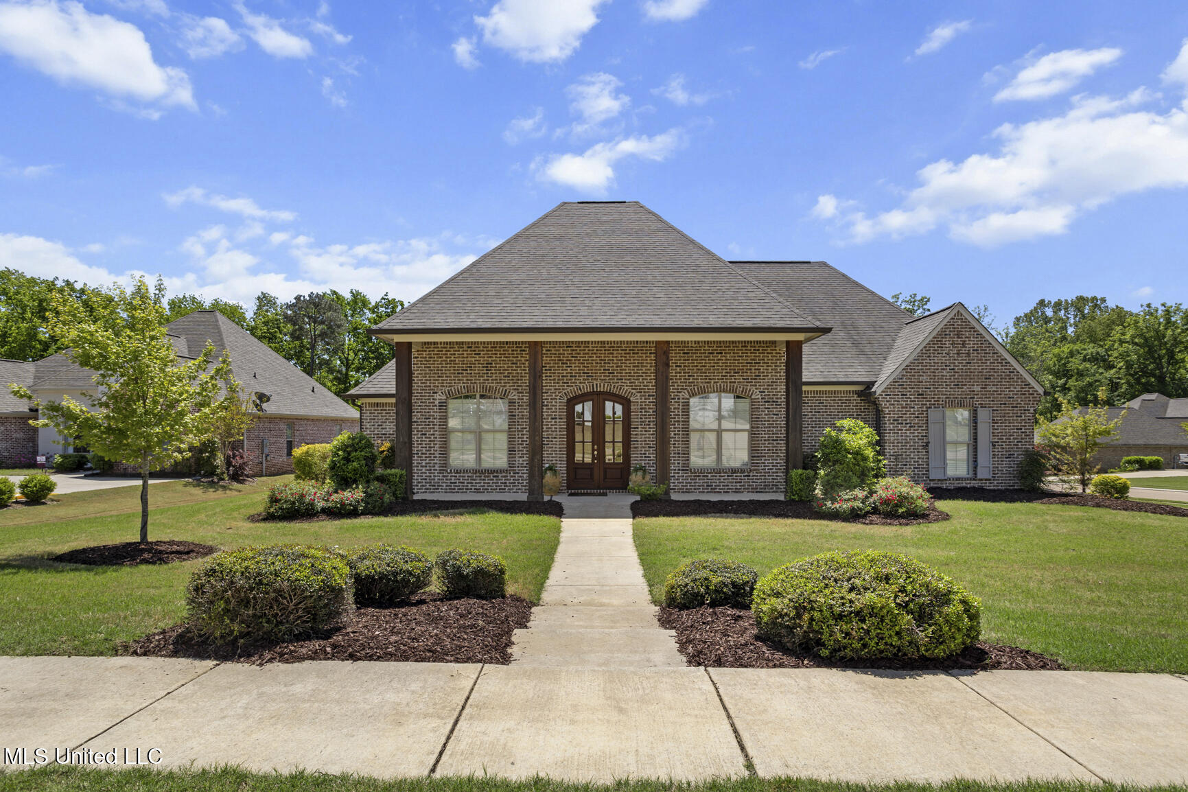 126 Nestling Cove
