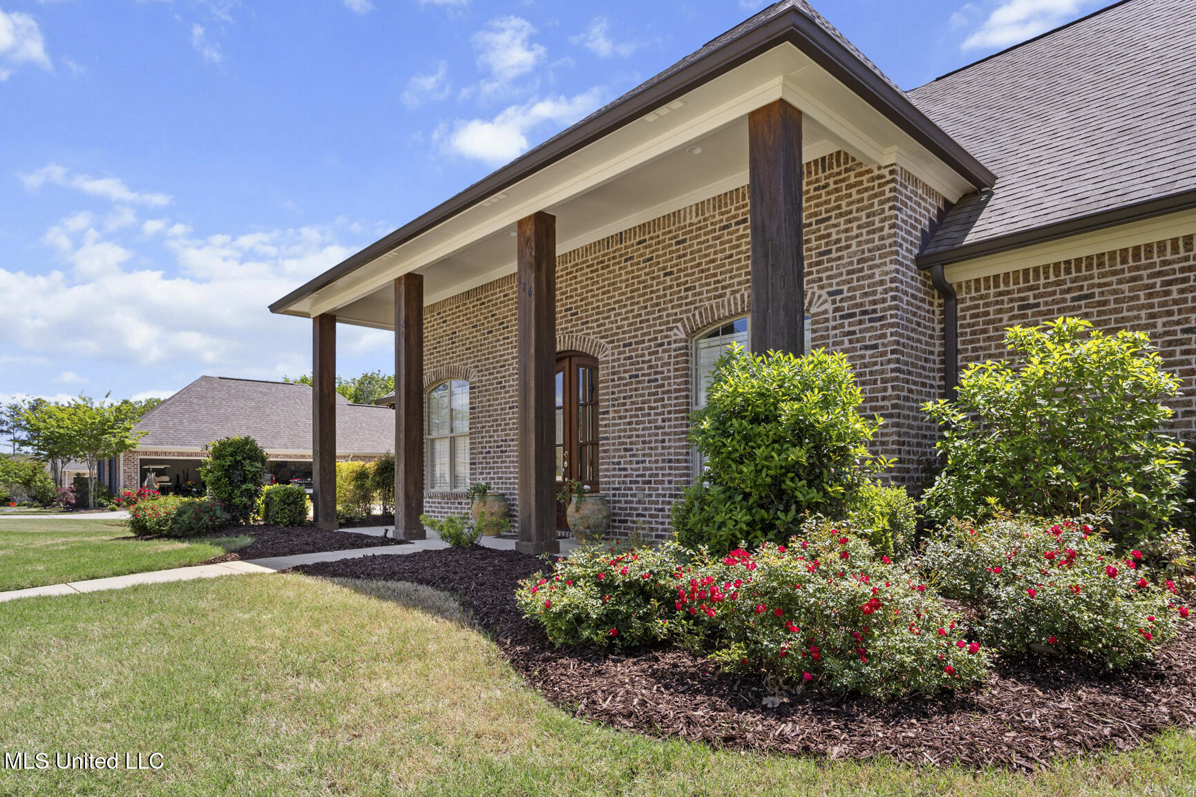 126 Nestling Cove