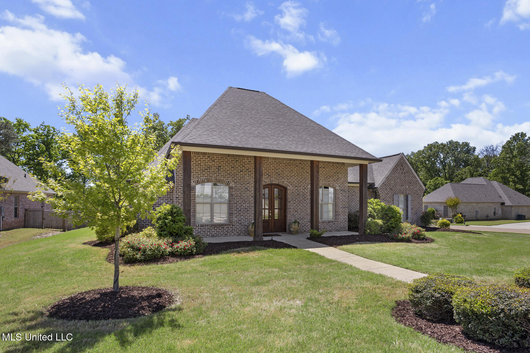 126 Nestling Cove