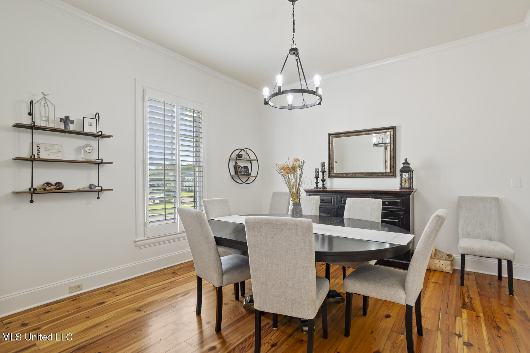 100 Catherine Cove