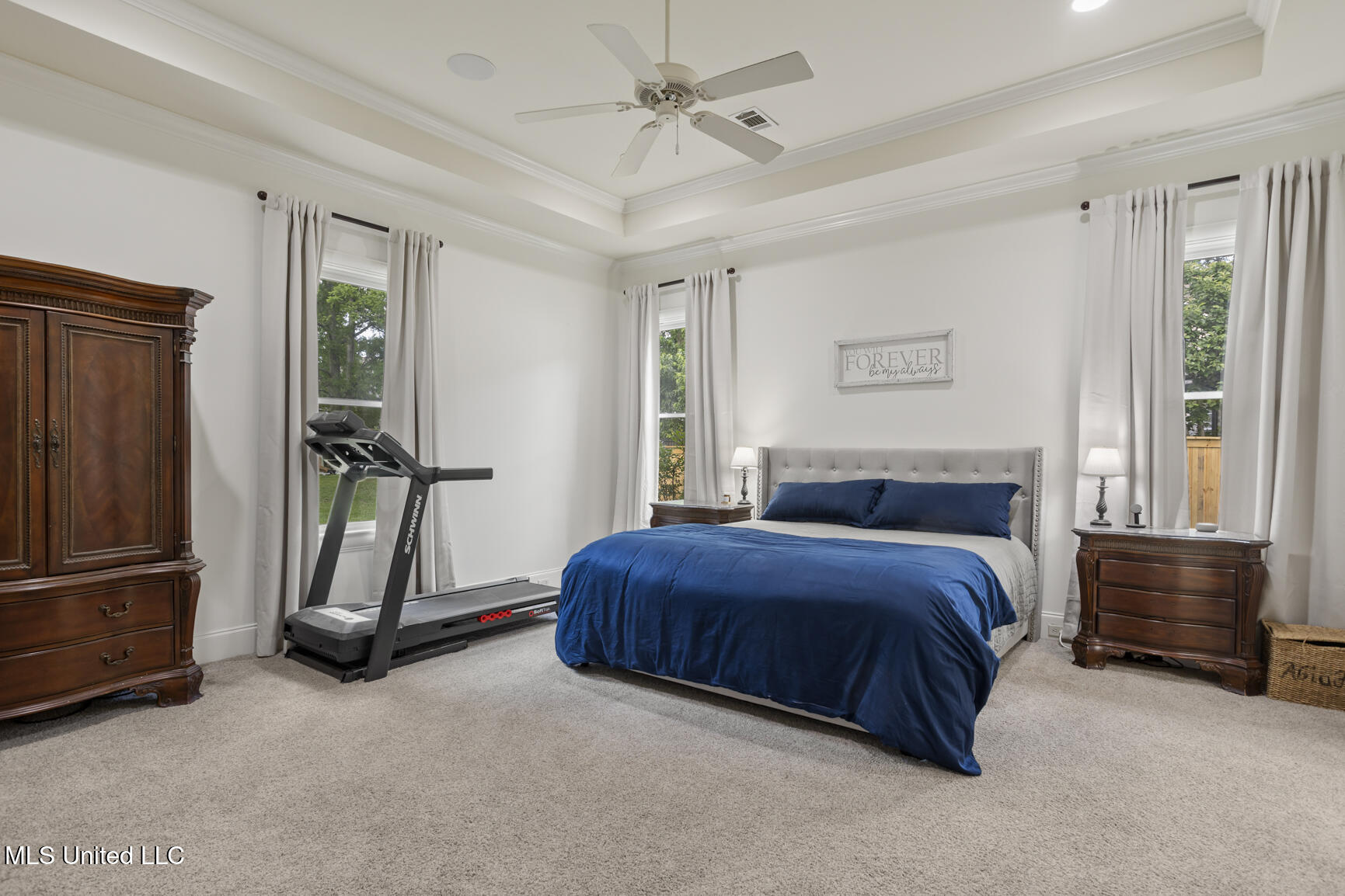 100 Catherine Cove