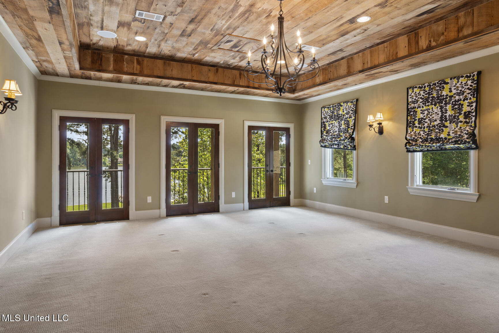 111 Johnstone Drive