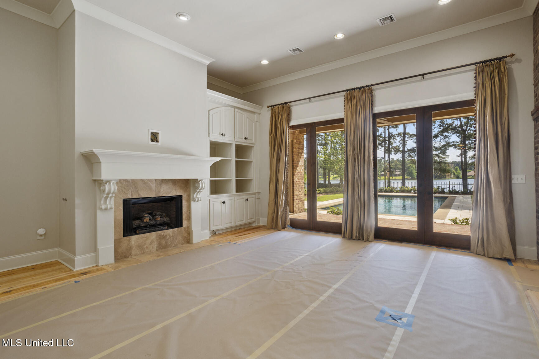 111 Johnstone Drive