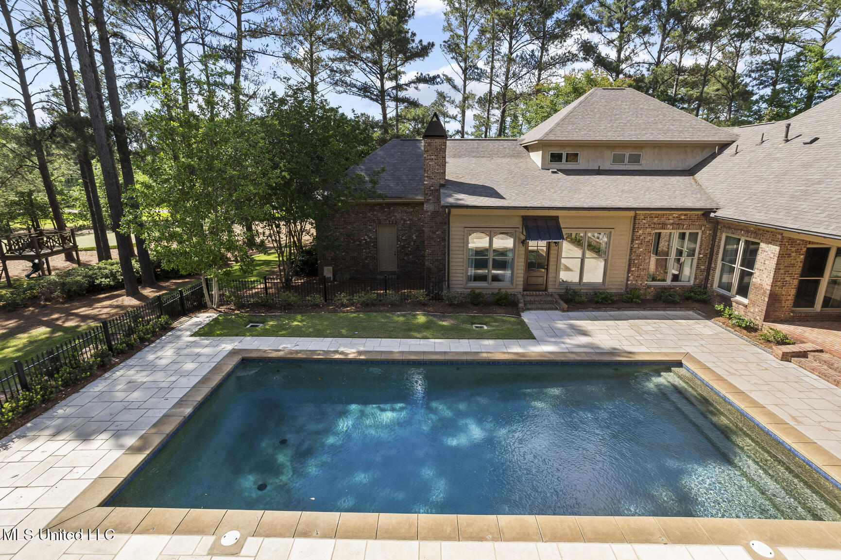 111 Johnstone Drive
