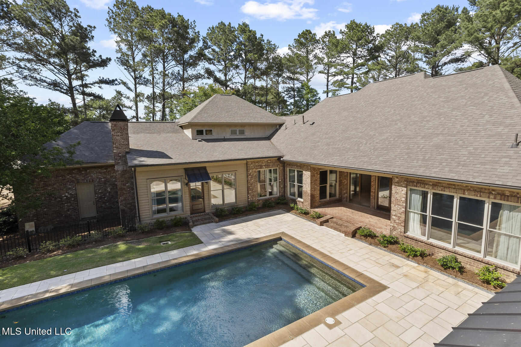 111 Johnstone Drive