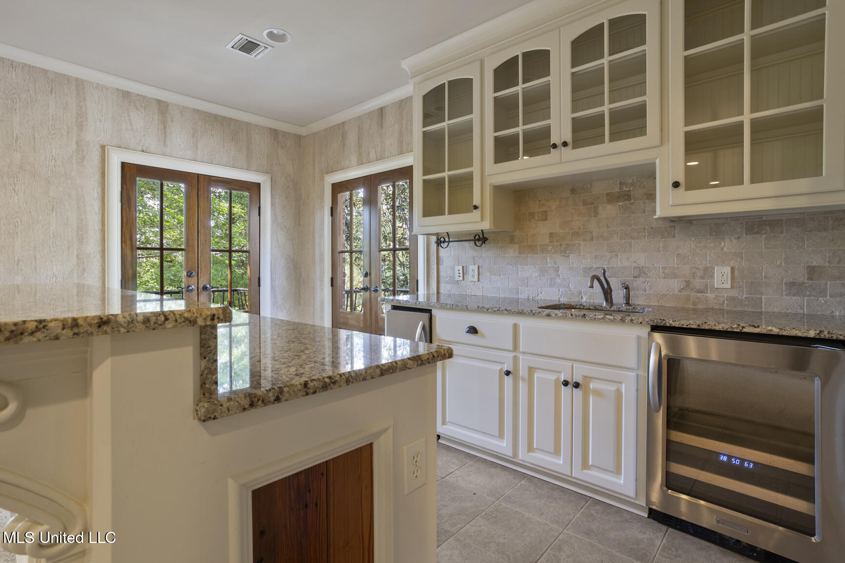 111 Johnstone Drive