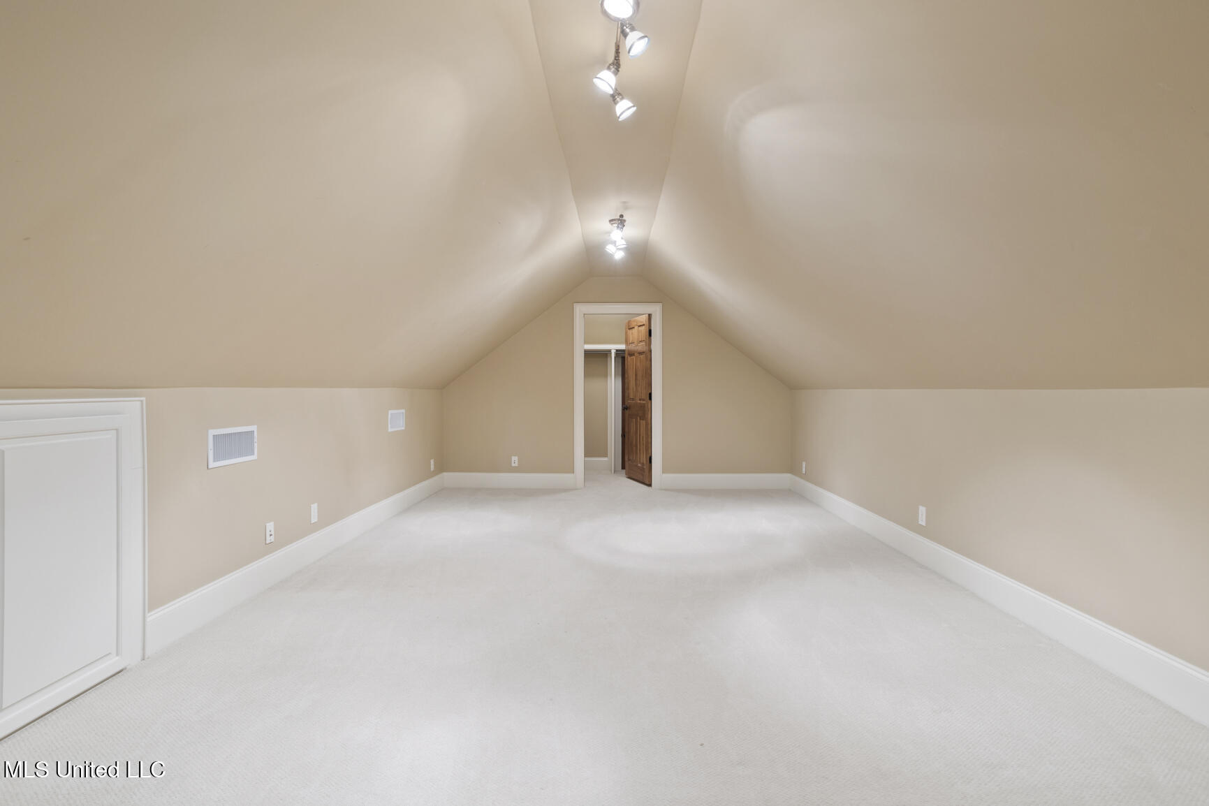 111 Johnstone Drive