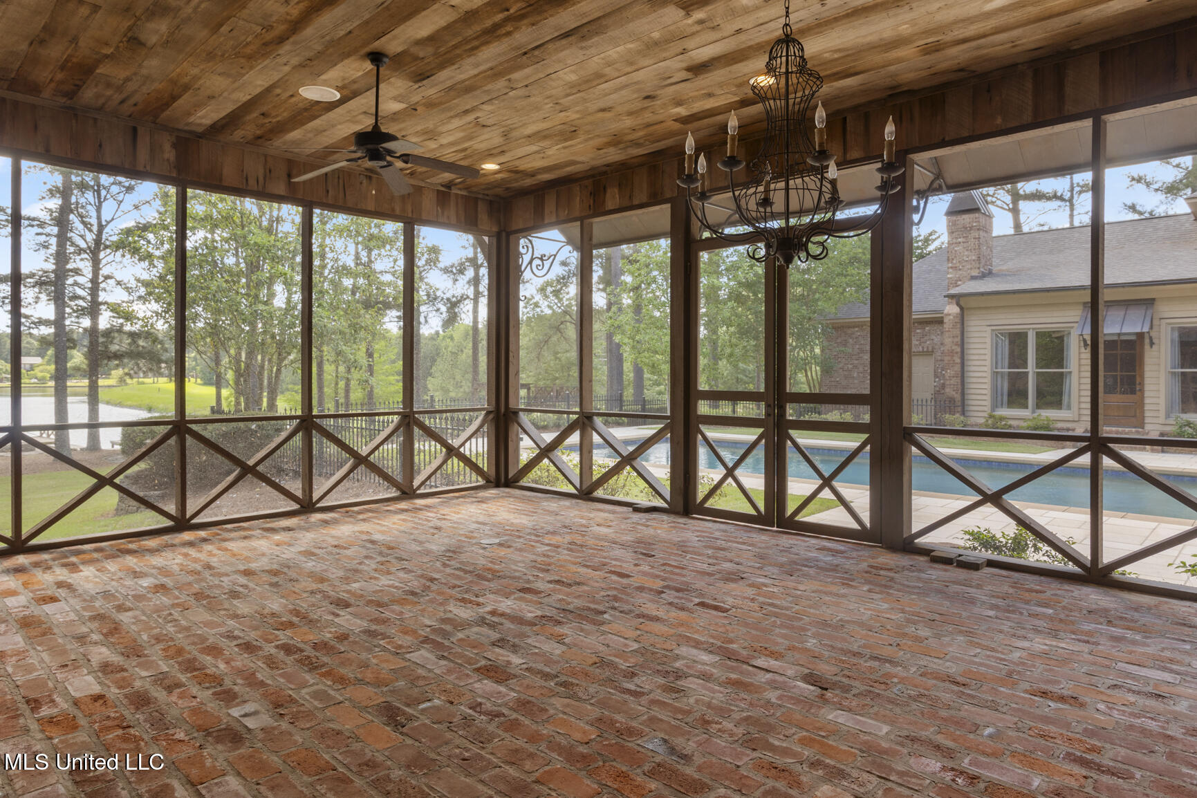 111 Johnstone Drive
