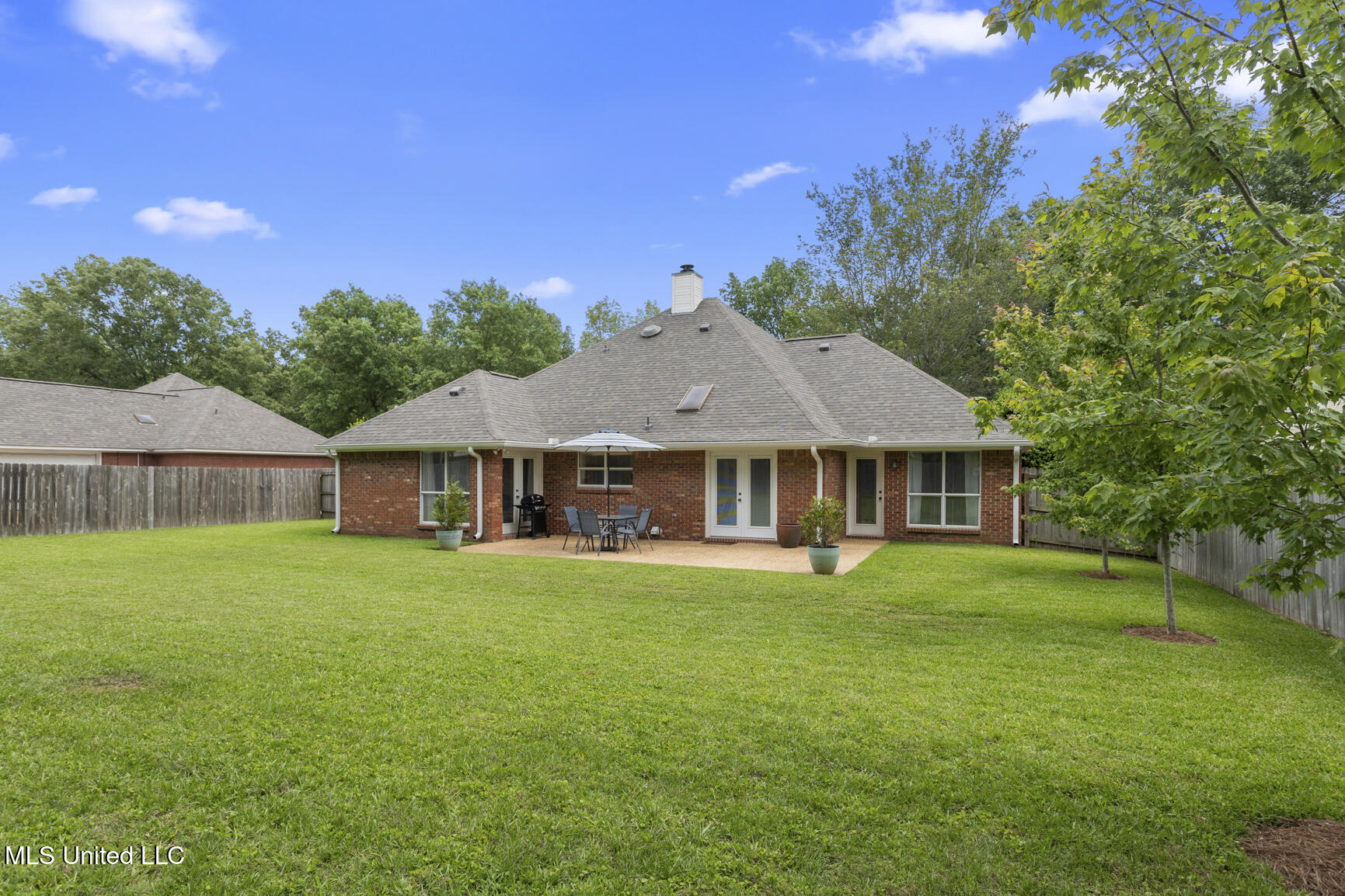 212 Summer Hill Road