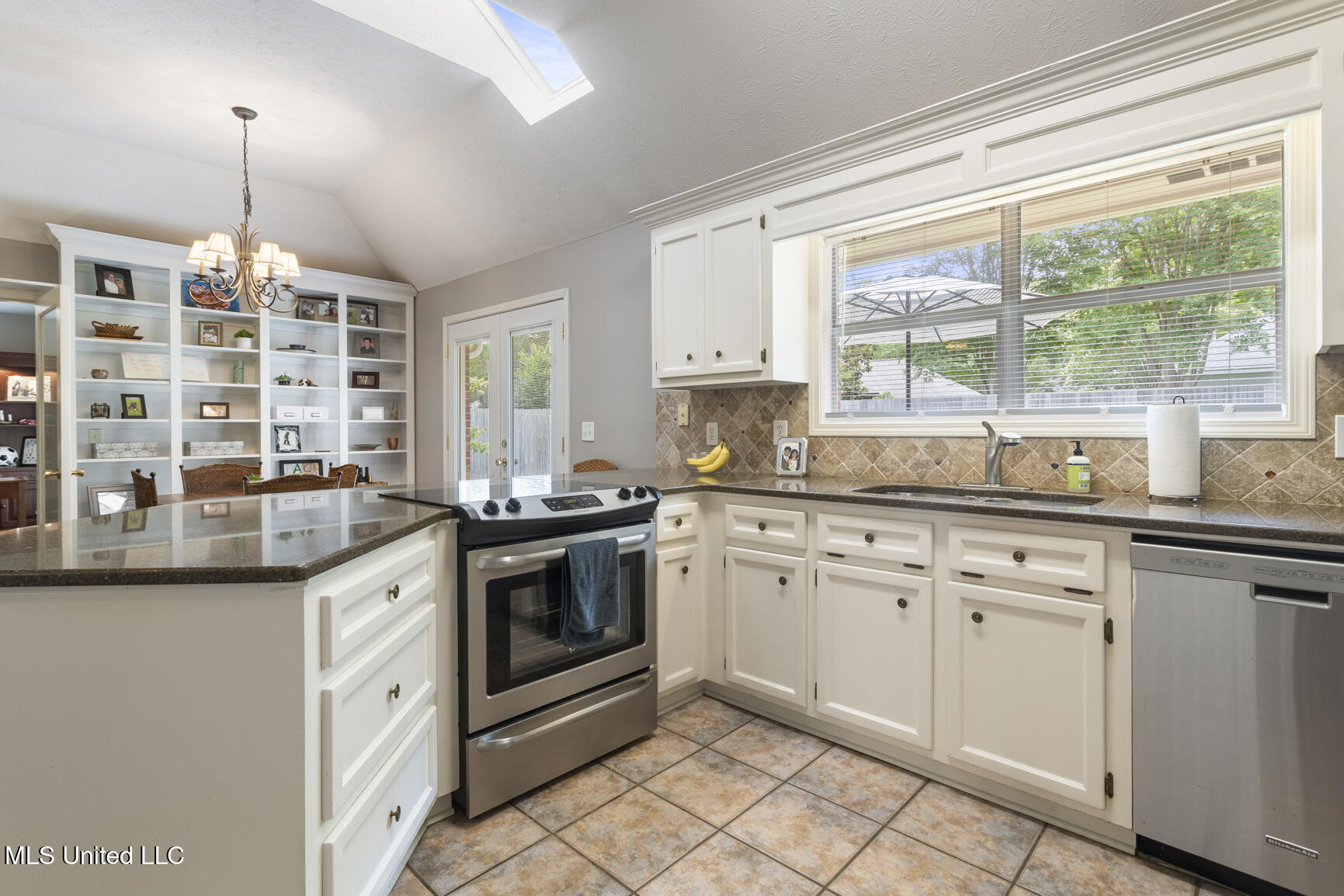 212 Summer Hill Road