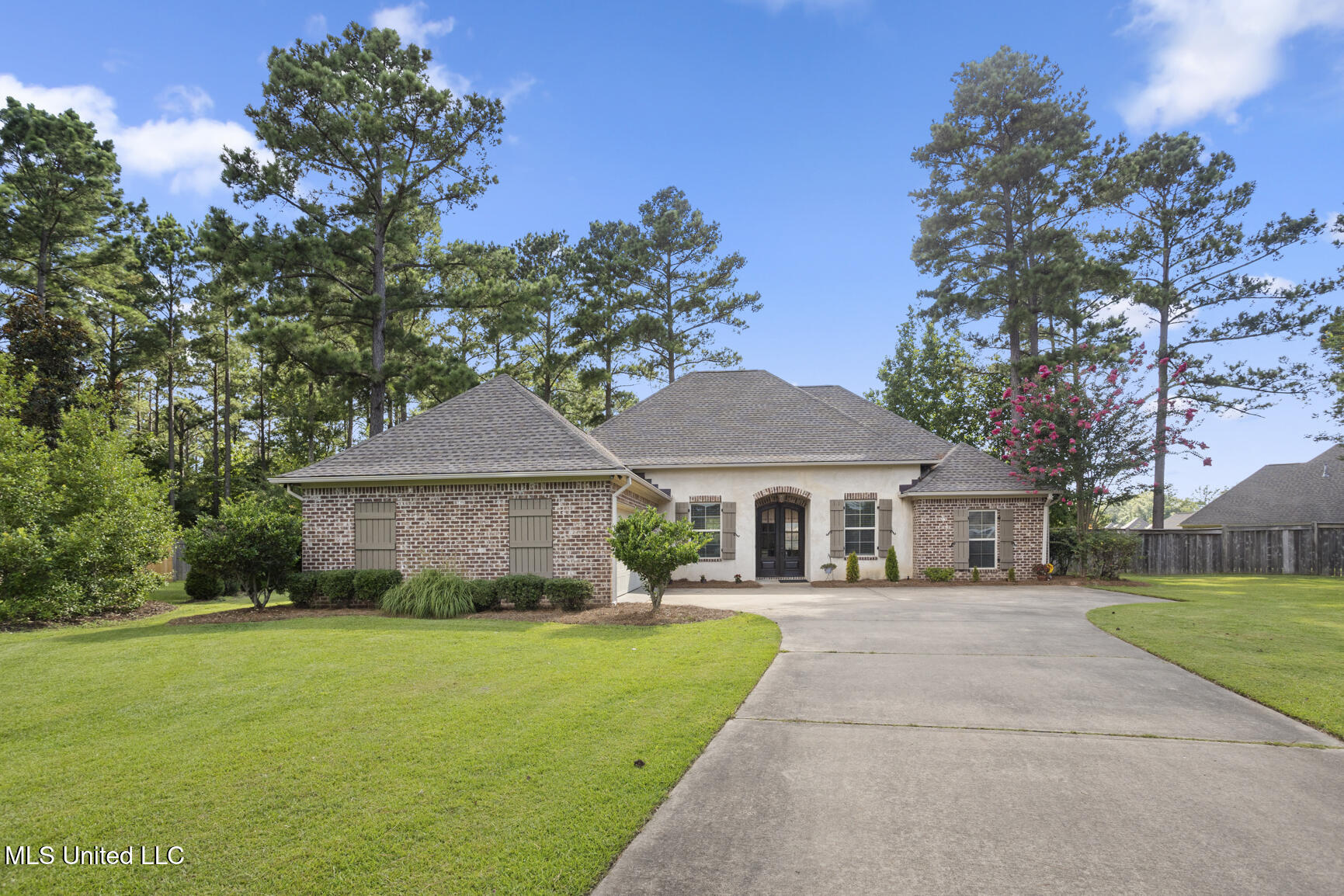 111 Claw Creek Cove