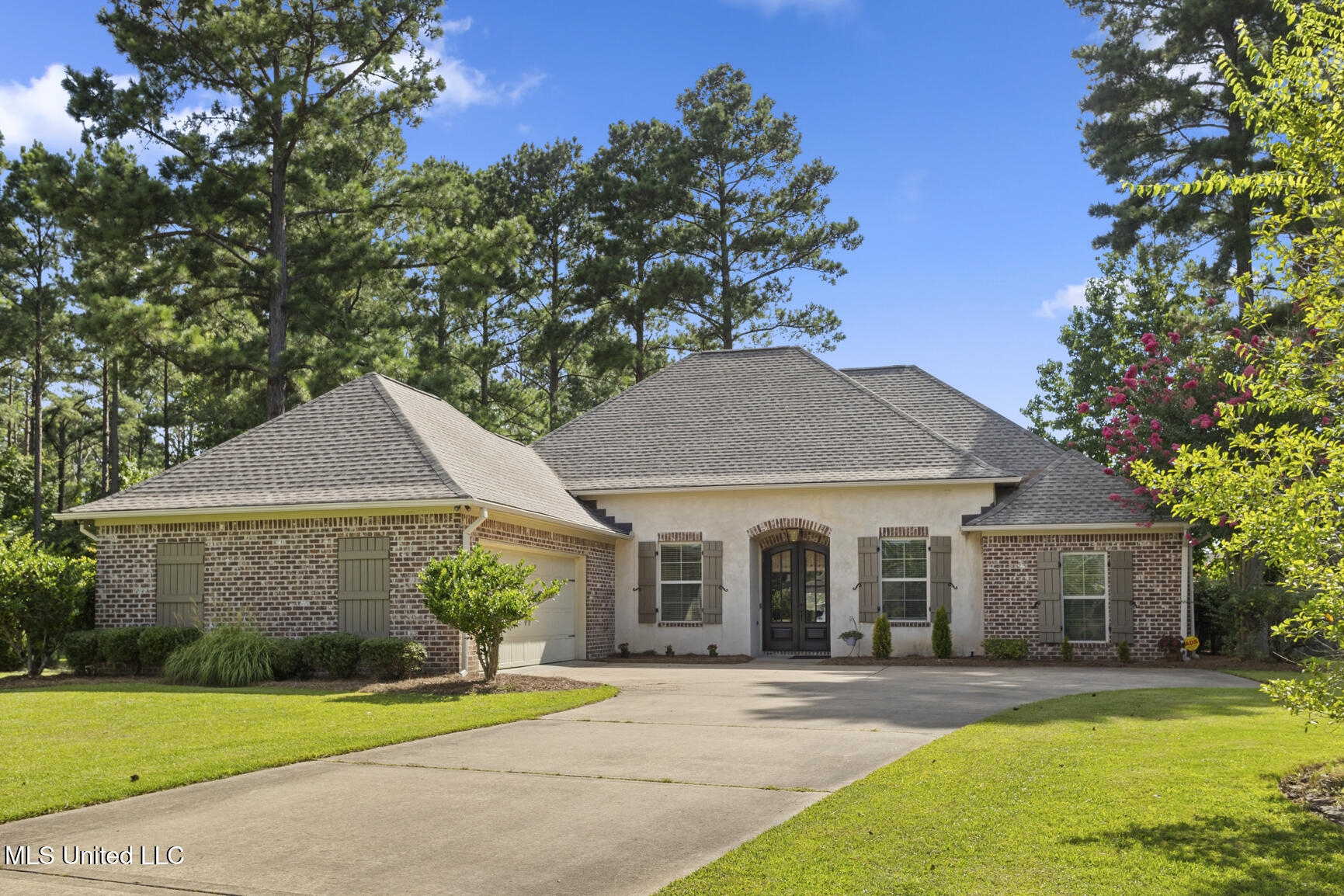 111 Claw Creek Cove