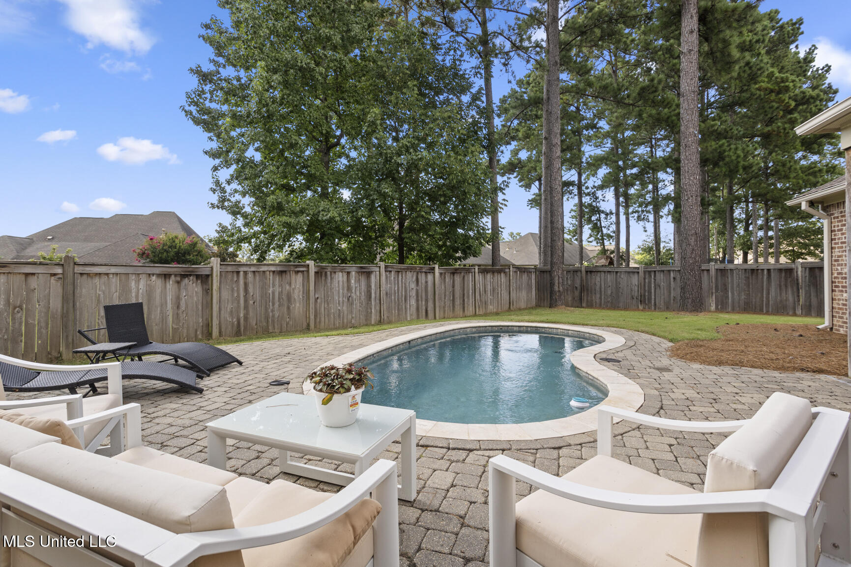 111 Claw Creek Cove