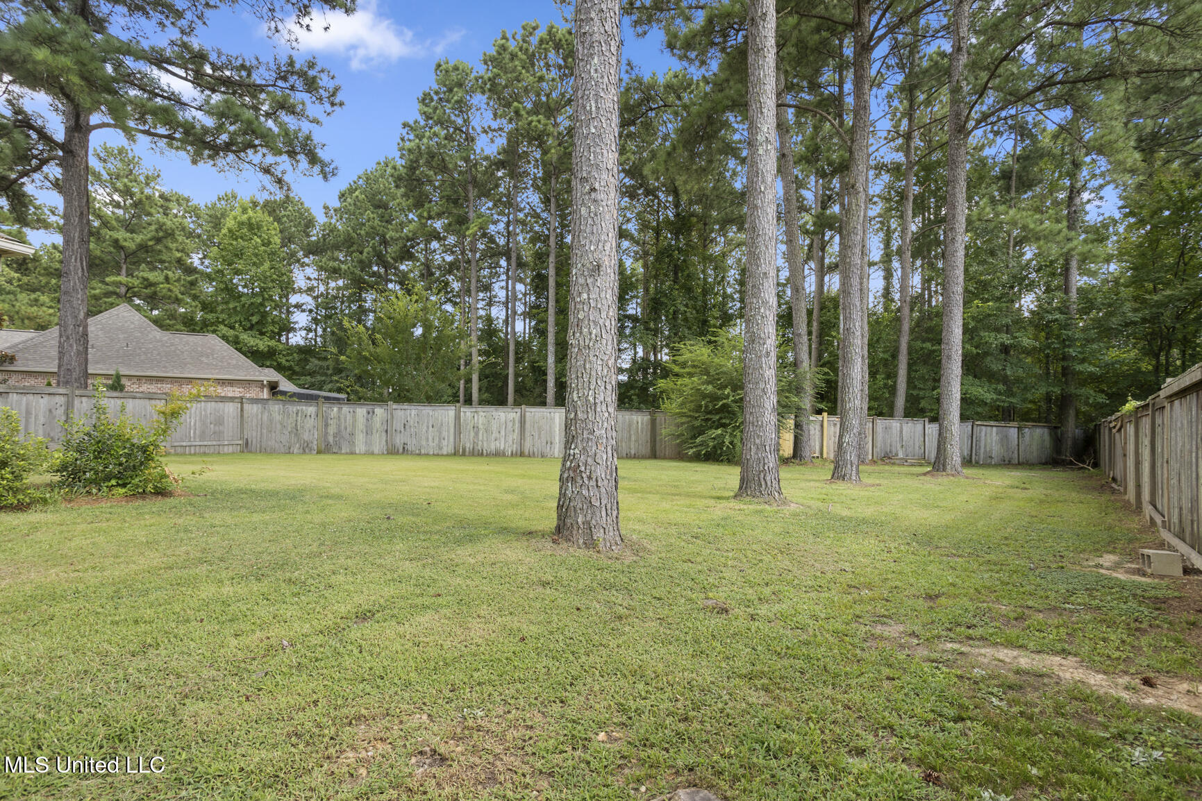 111 Claw Creek Cove