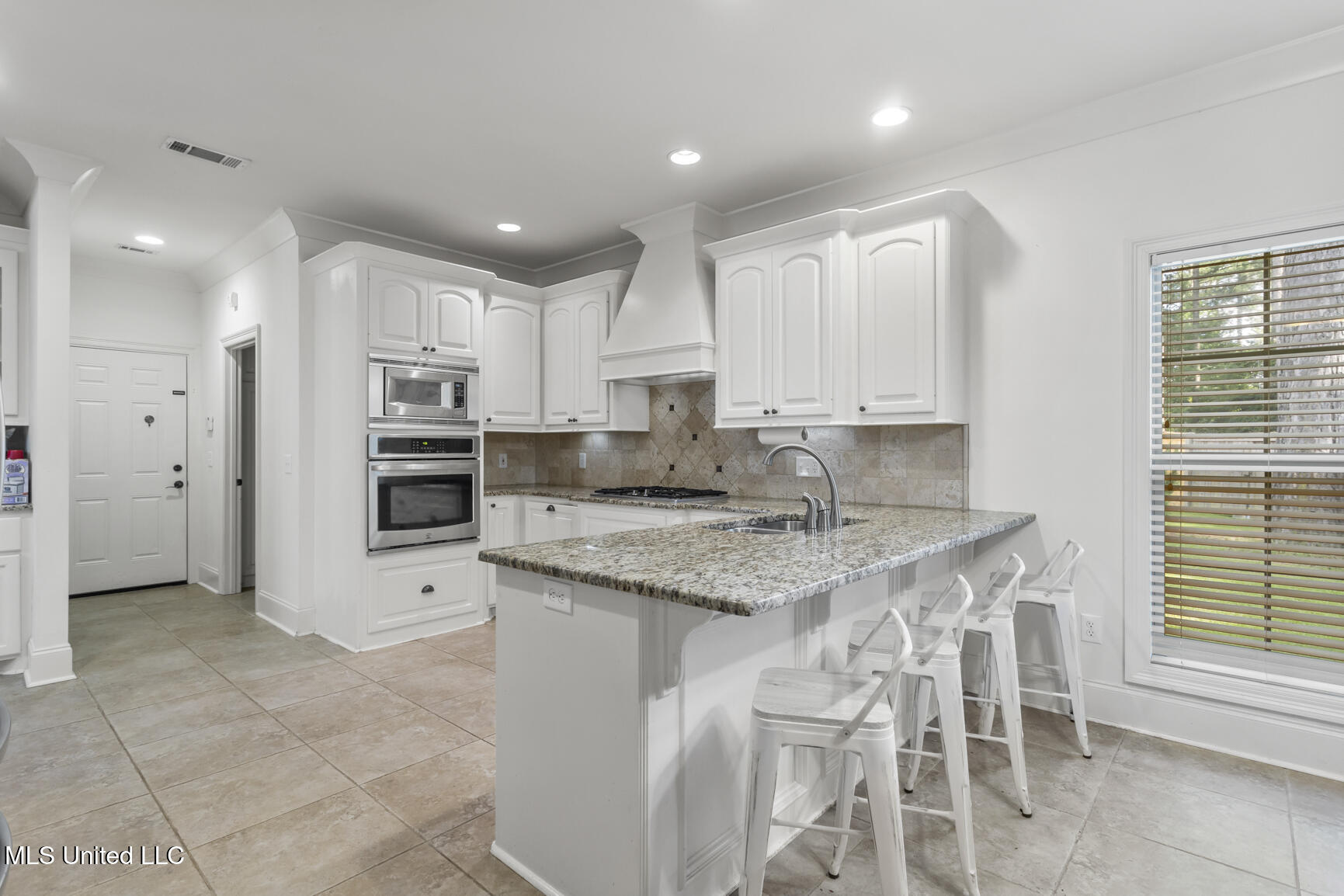 111 Claw Creek Cove