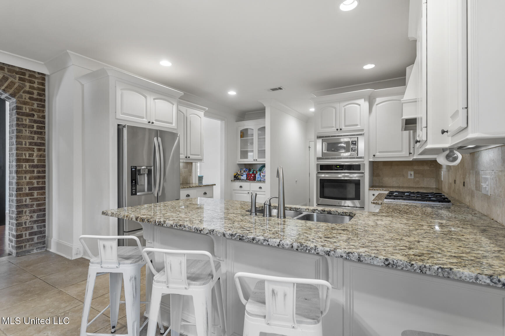 111 Claw Creek Cove