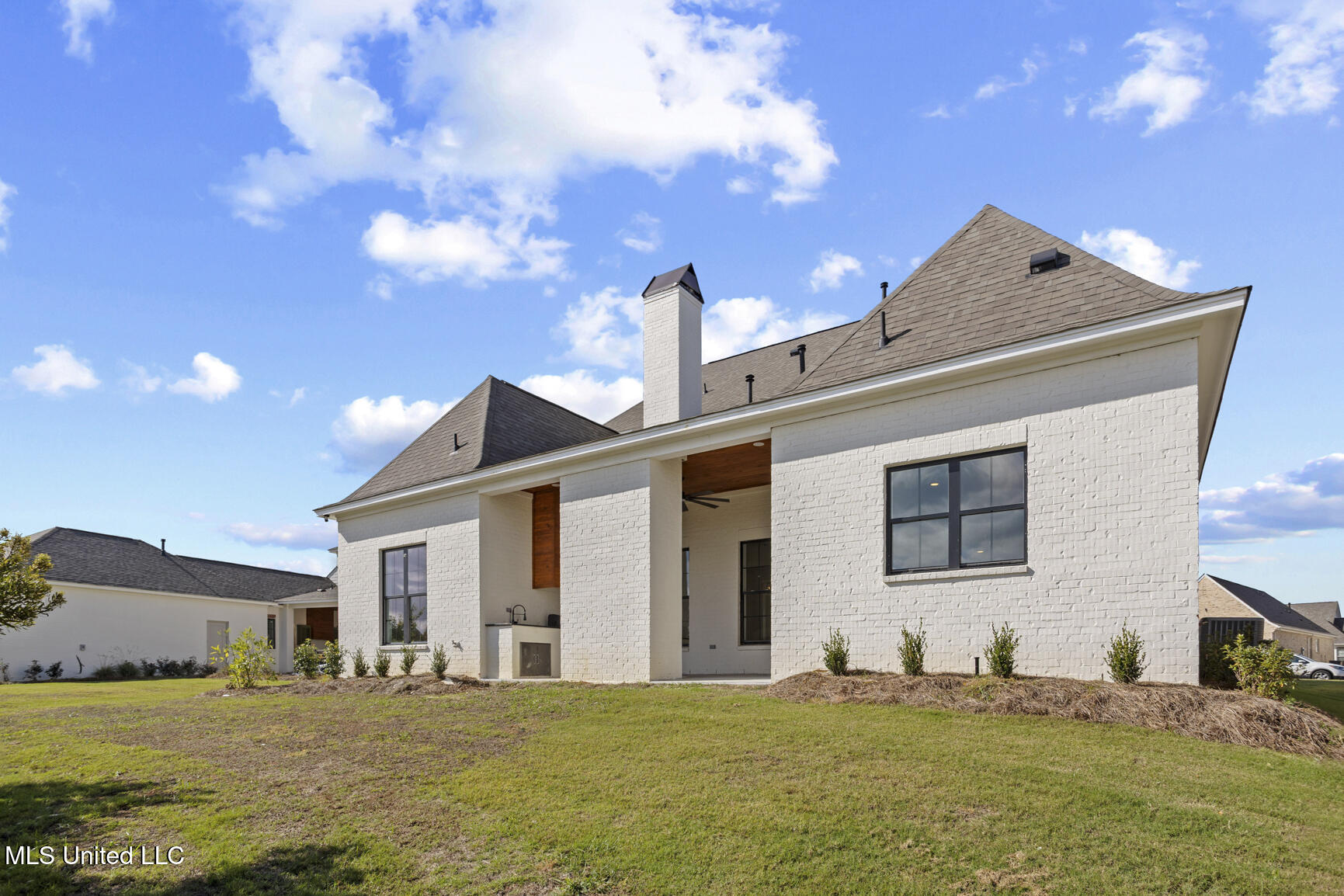 102 Venice Circle, Madison