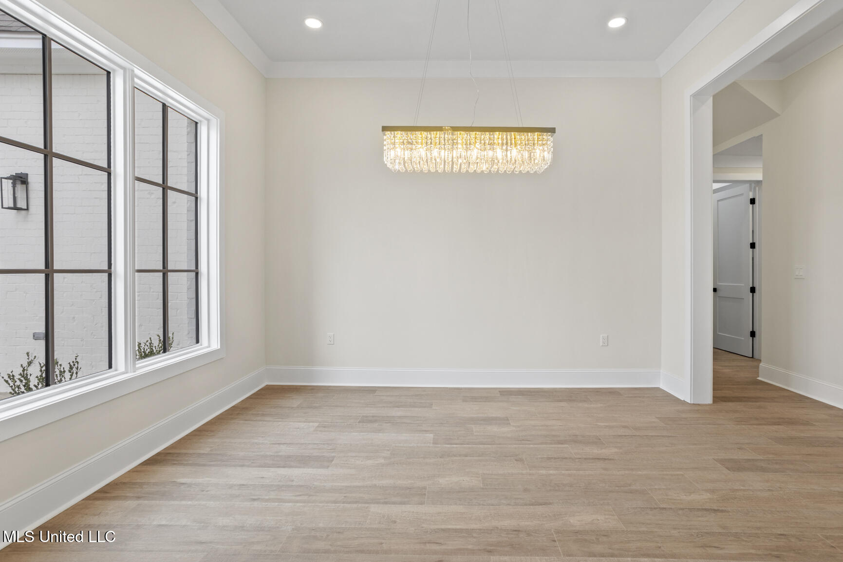 102 Venice Circle, Madison