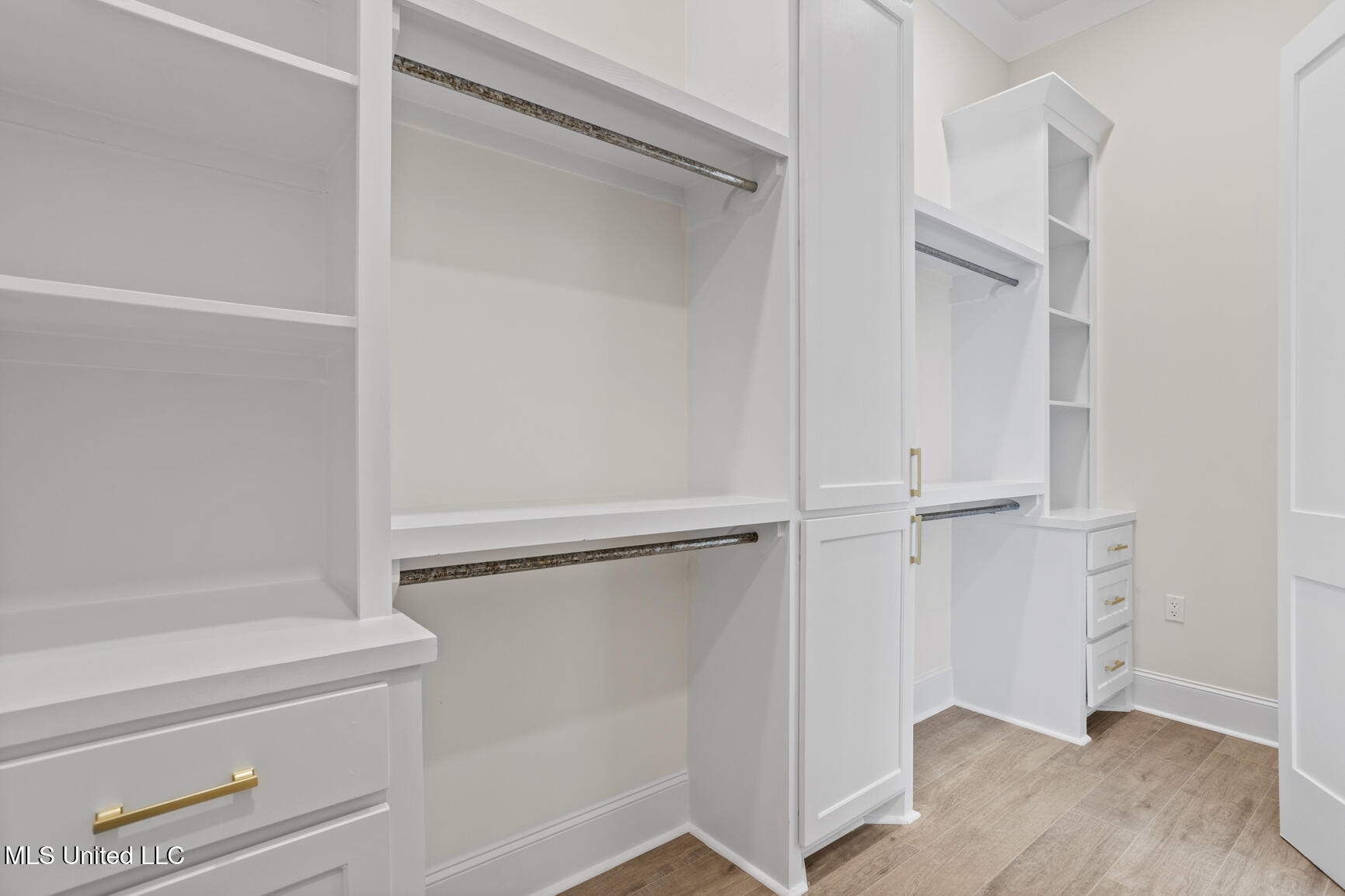 102 Venice Circle, Madison