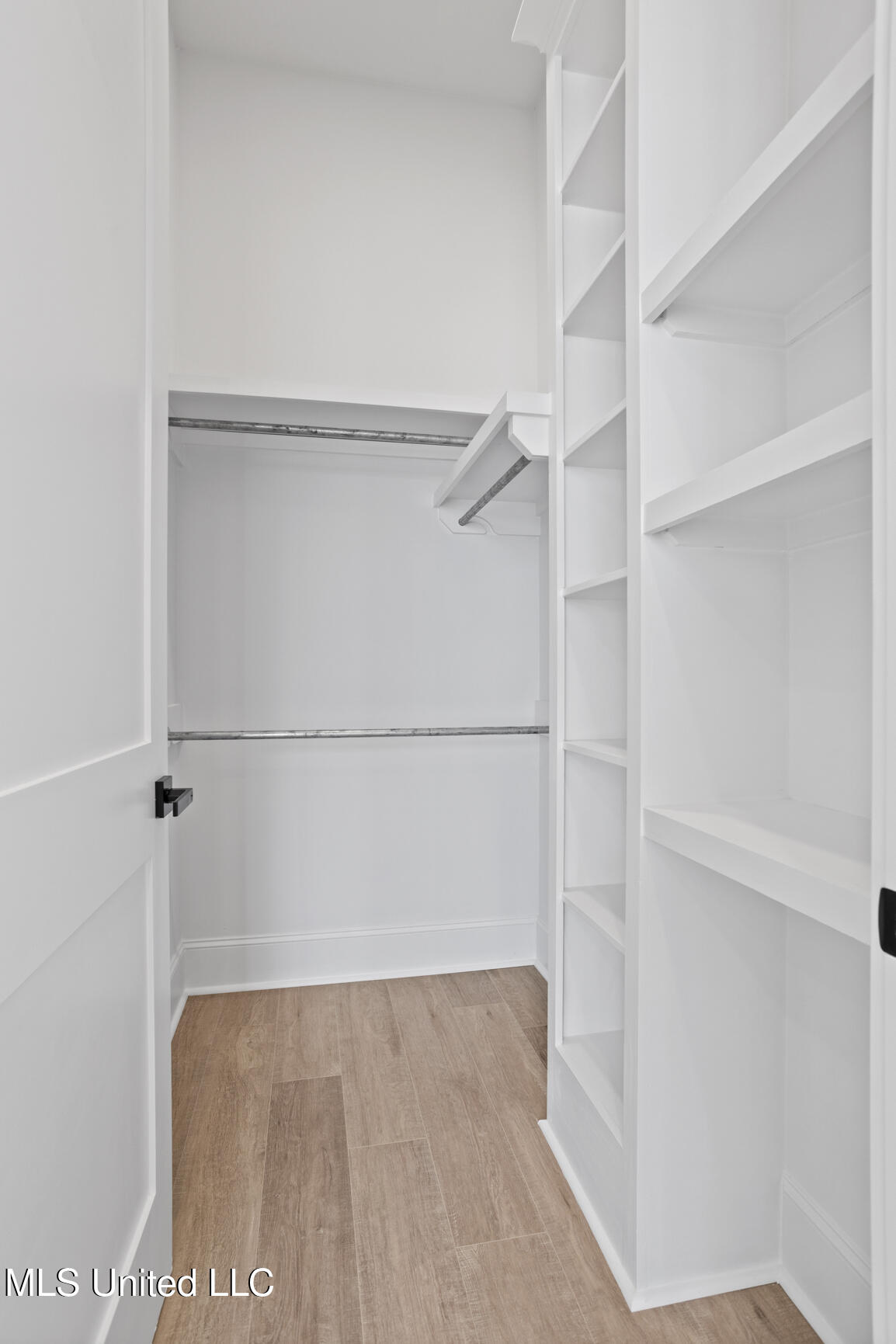 102 Venice Circle, Madison