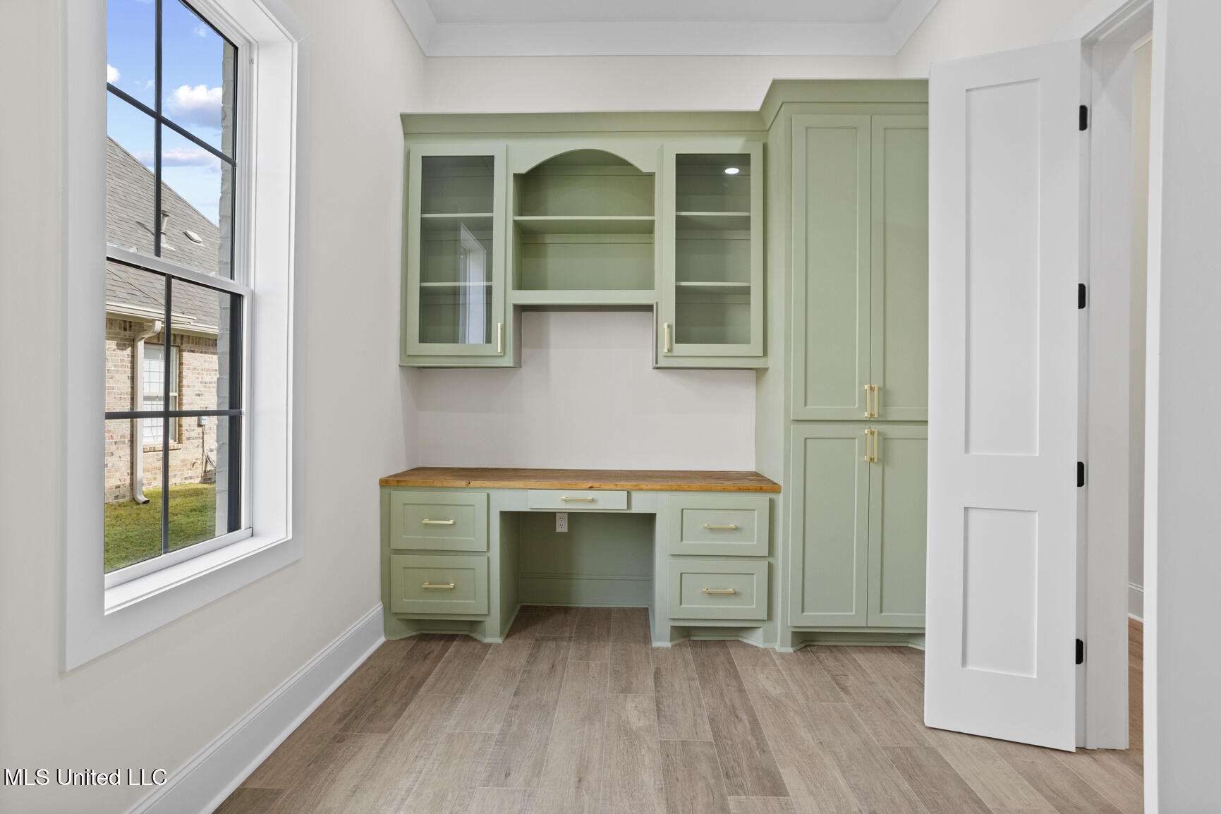 102 Venice Circle, Madison