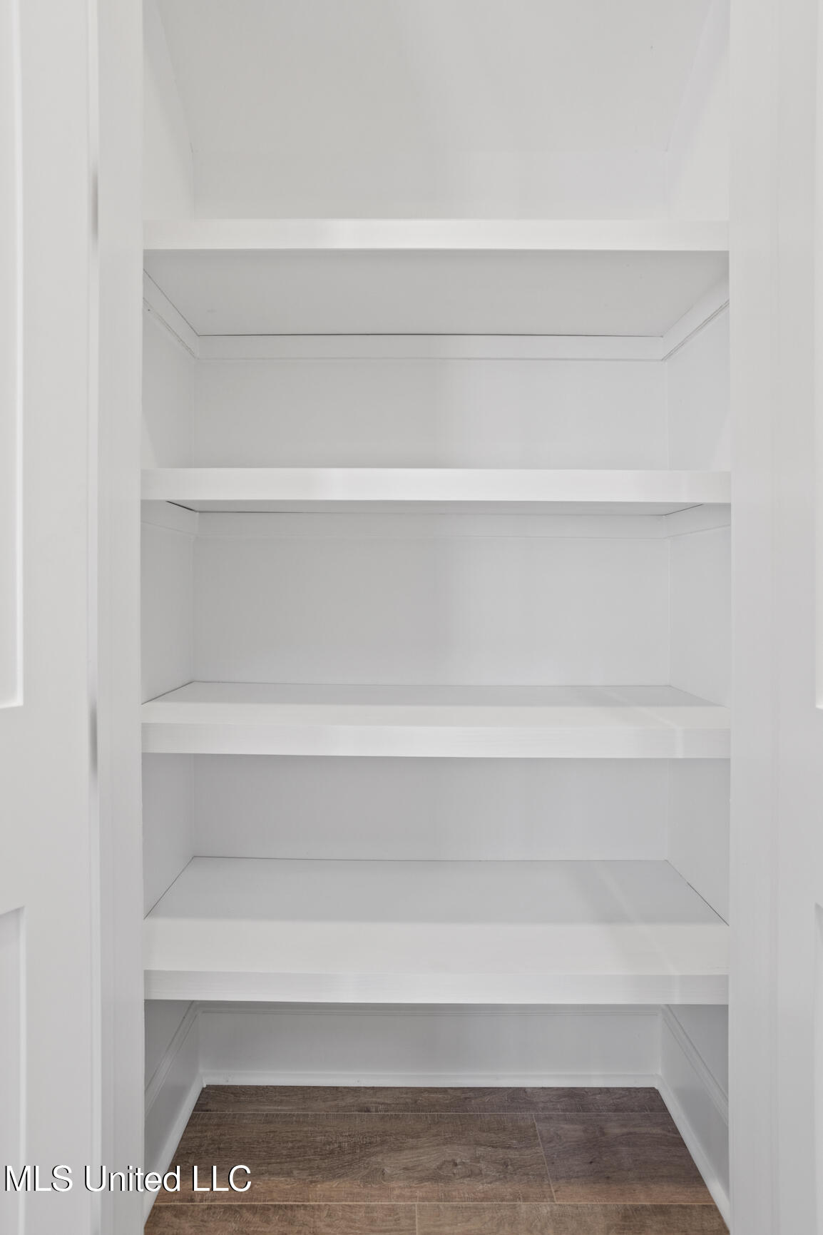 102 Venice Circle, Madison