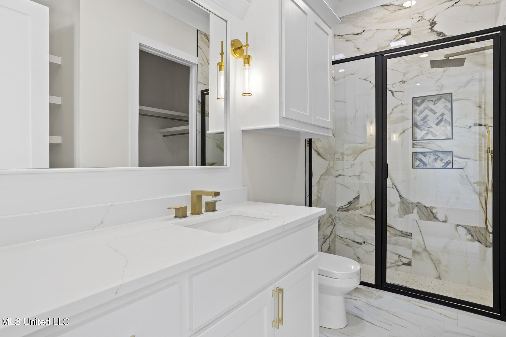 102 Venice Circle, Madison