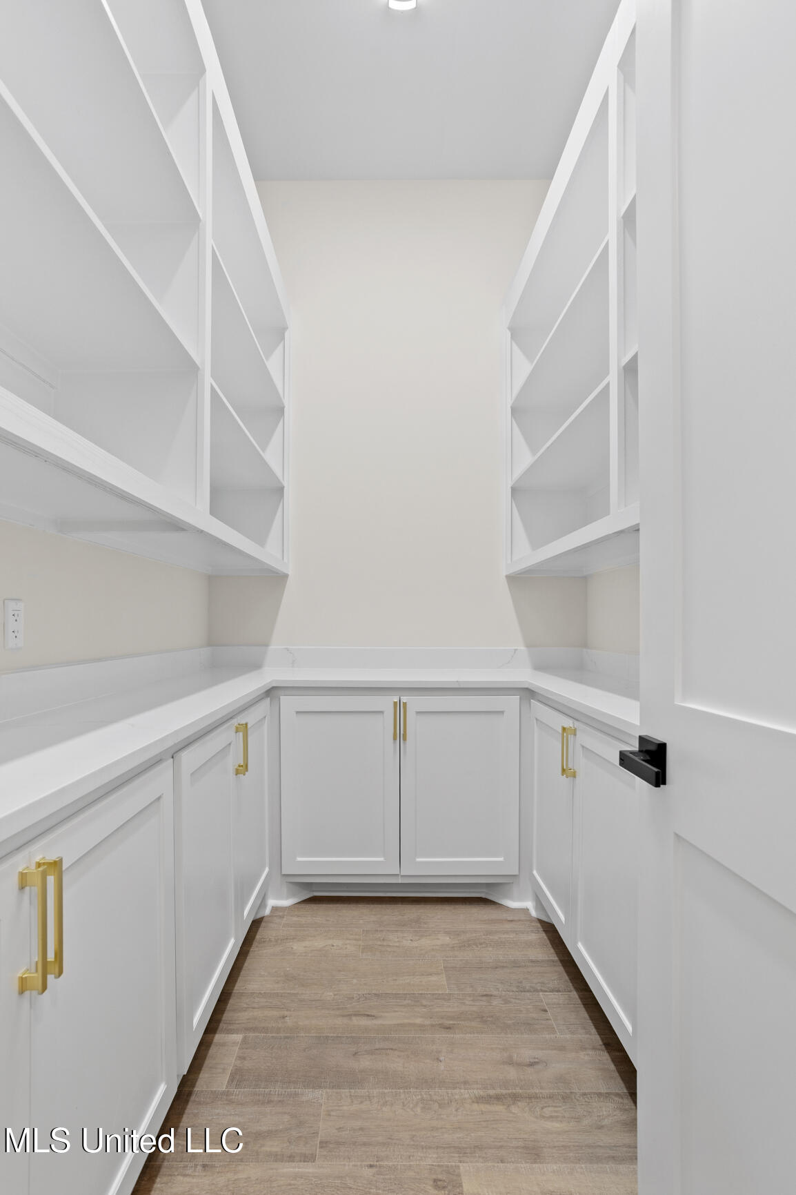 102 Venice Circle, Madison